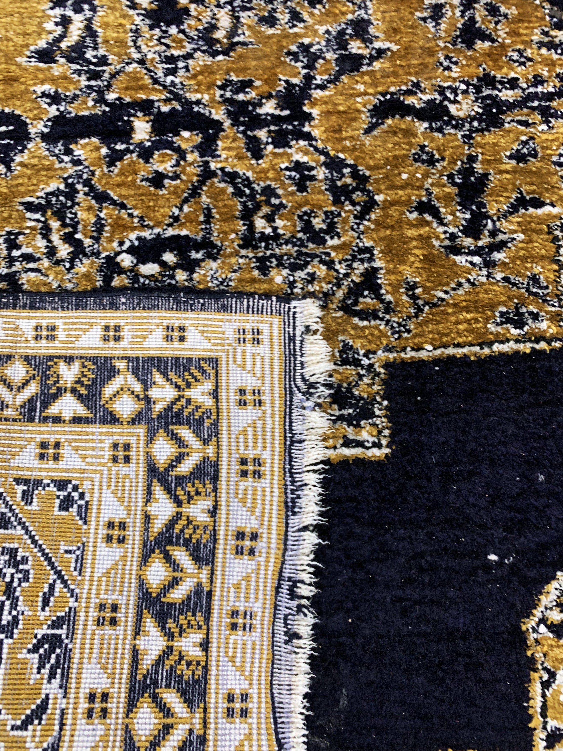 Detail f: Konvolut 2 Ghom Kork & Seide, Persien, Ende20.Jhd, Korkwolle & Seide, ca. 111 x 81 cm, EHZ: 2-3