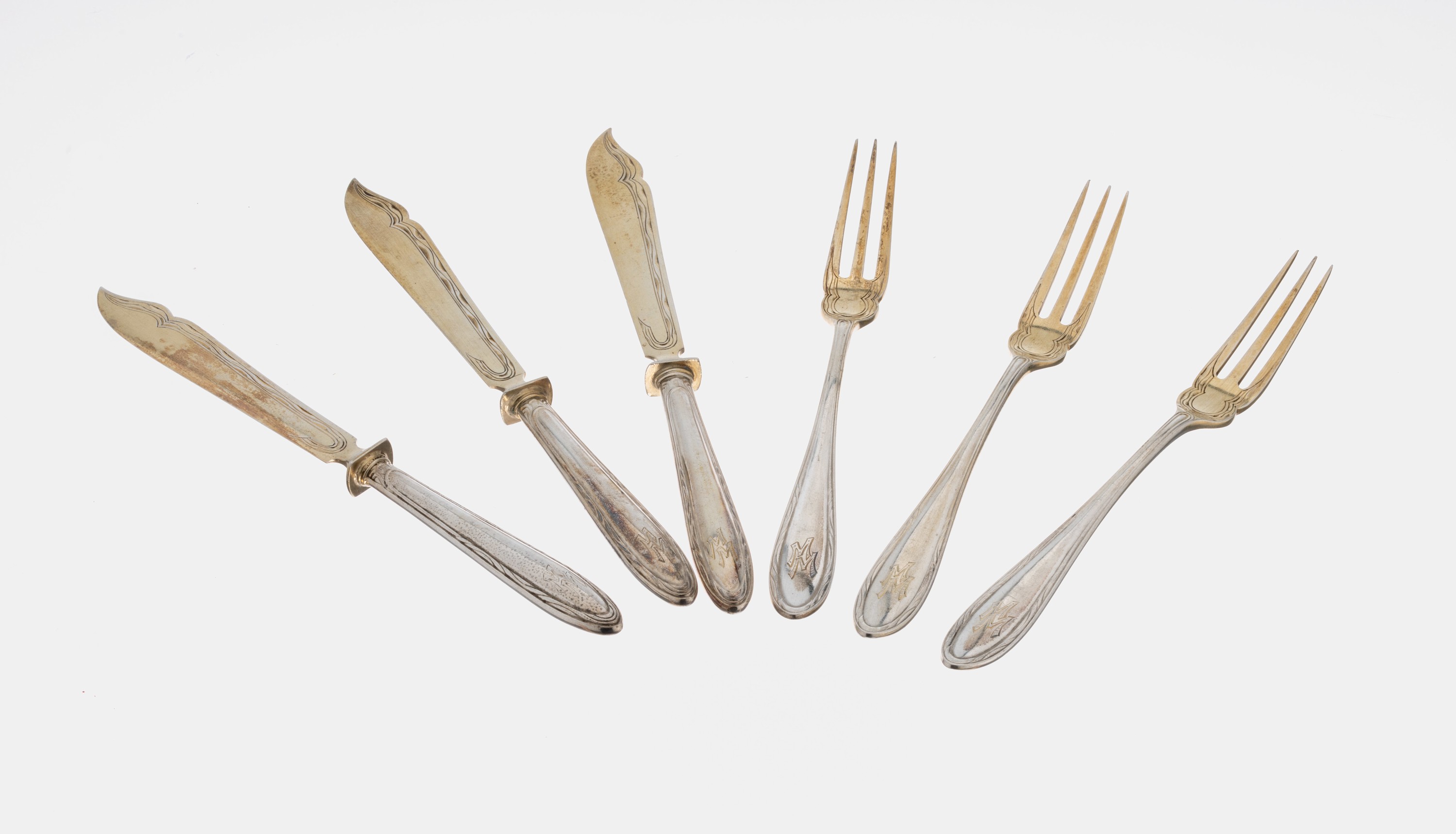 24-tlg. Obstbesteck, 800er Silber, deutsch um 1900, best. aus: 12 Gabeln und 12 Messer, (Klingen Stahl, Griffe gefüllt), z.T. verg., ...