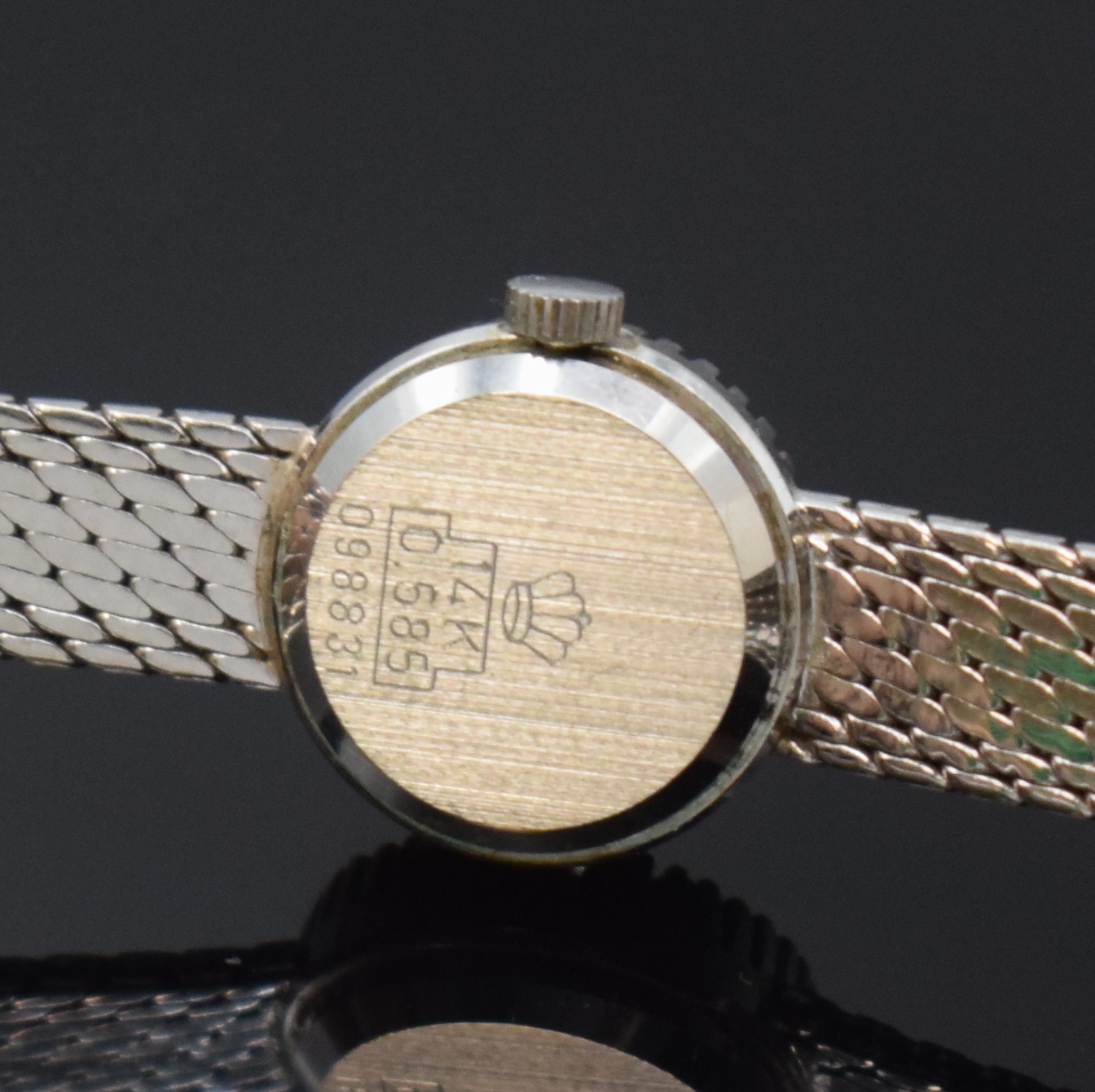 Detail d: BWC Damenarmbanduhr in WG 585/000 mit Diamanten und Rubinen, Schweiz um 1965, Handaufzug, Boden aufgedr., Lünette aufw. m. Rubinen u. Diamanten ...