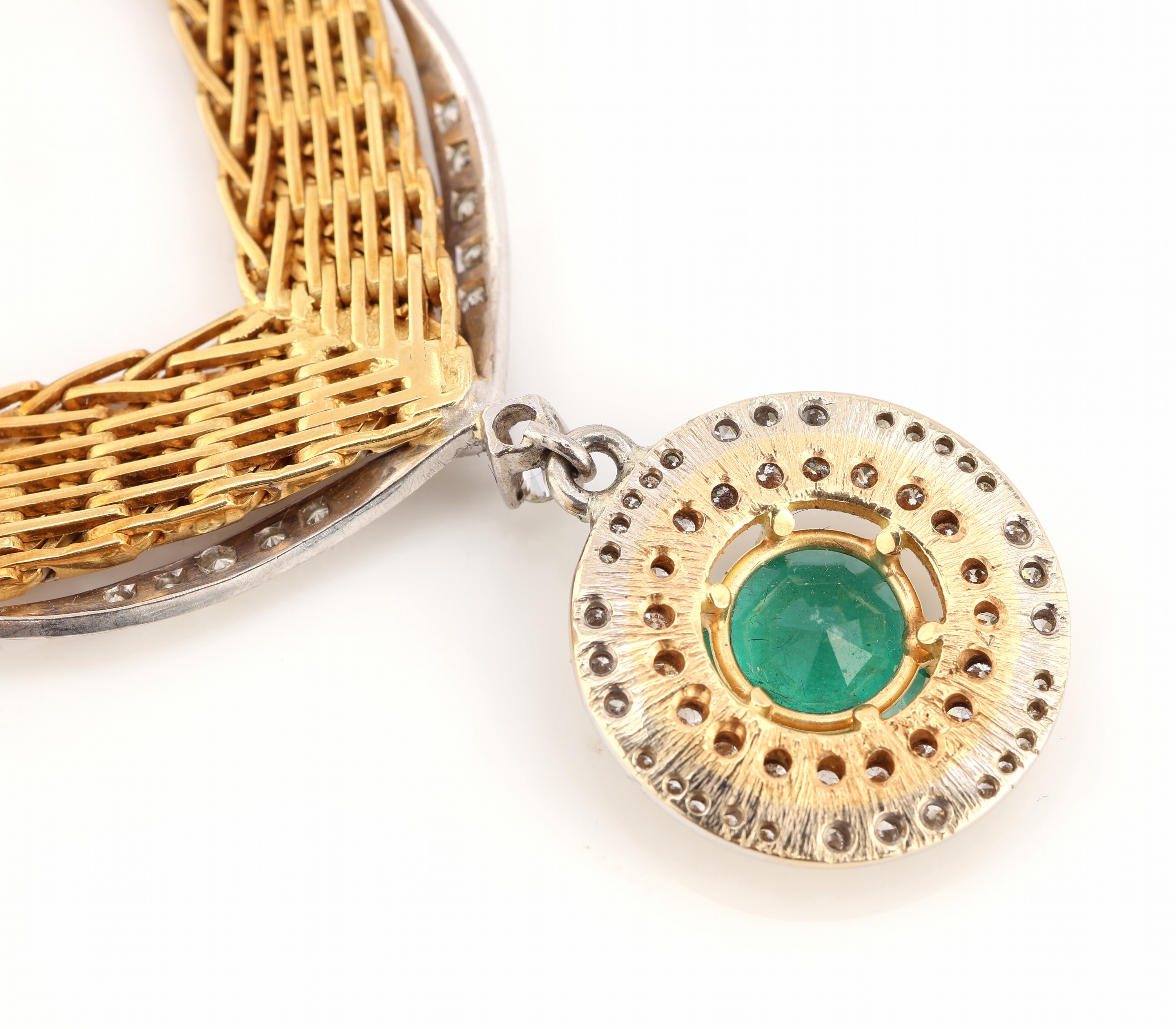 Detail b: 14 kt Gold Smaragd-Diamant-Collier, GG/WG 585/000 gepr., rundfacett. Smaragd ca. 2.80 ct, 66 Brillanten und Diamanten zus. ca. 0.82 ct Weiß/si-p, ...