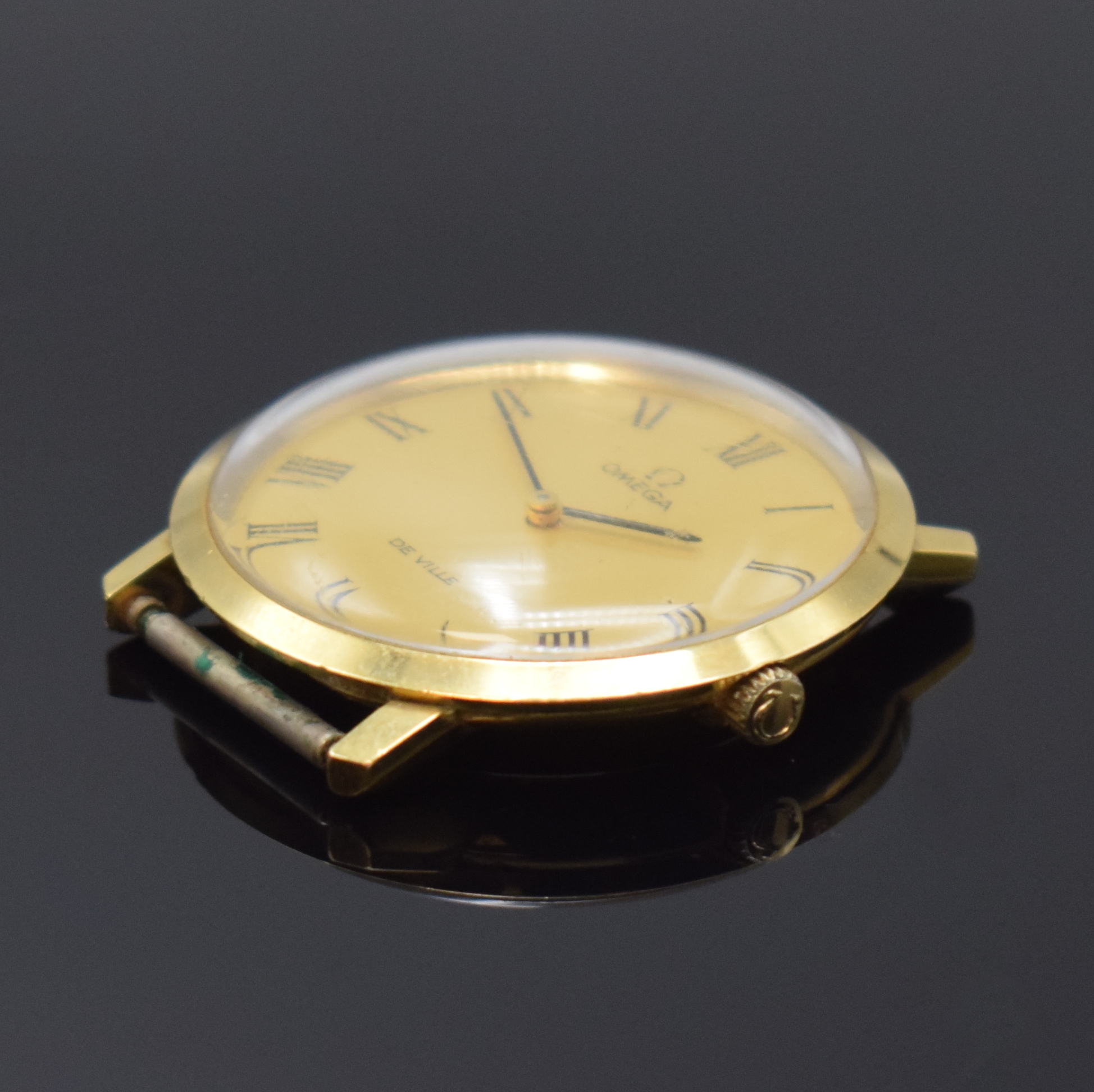 Detail a: OMEGA 2 Armbanduhren Modell De Ville und Geneve, Schweiz um 1969/1972, Handaufzug, 1) De Ville Ref. 111.077, verg. Geh., Stahlboden aufgedr., gold. ...