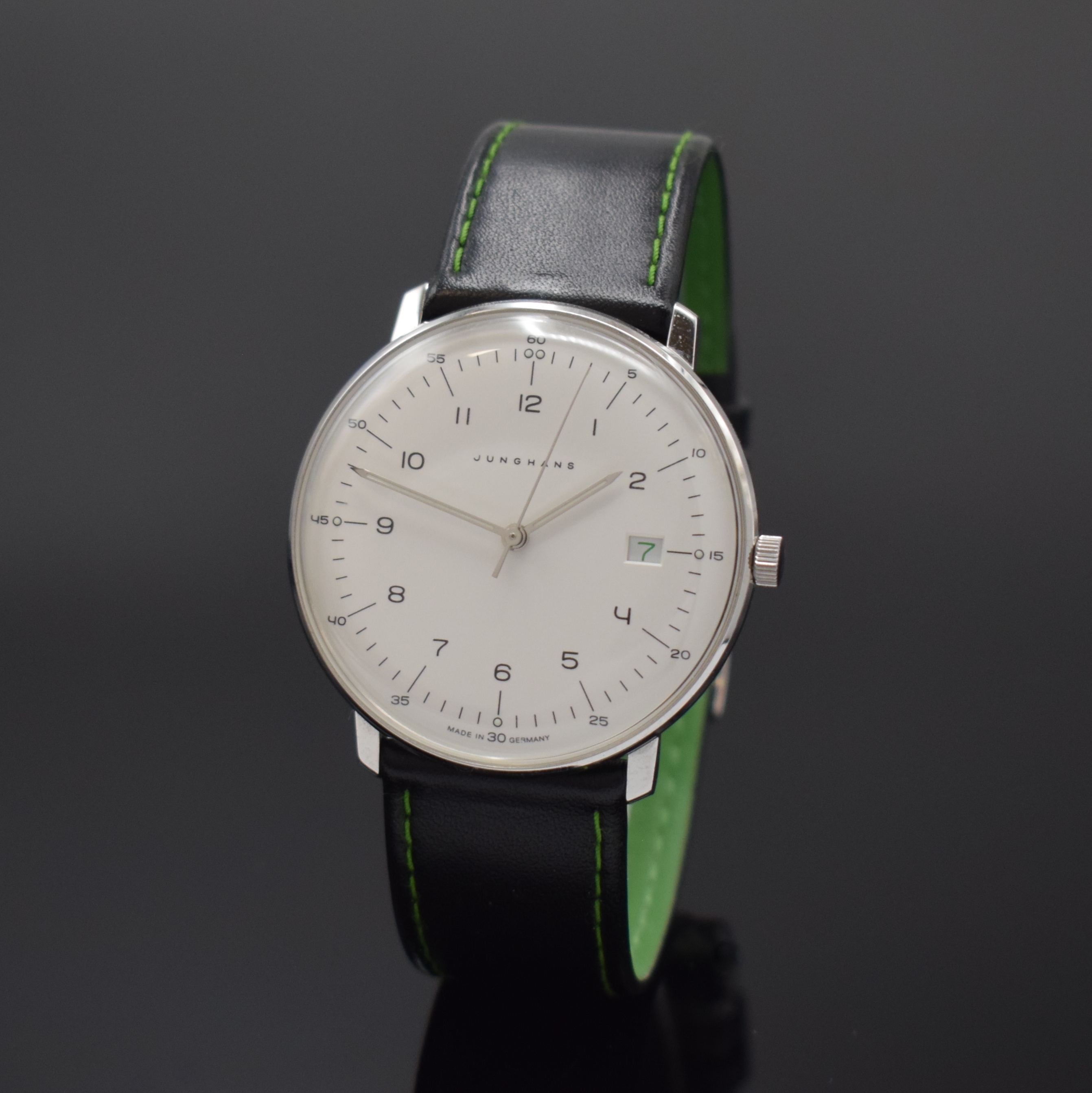 JUNGHANS Max Bill Edition 2018 Armbanduhr Referenz 041/4811.00, quarz, Boden 4-fach verschr., orig. Lederband m. Dornschl., silb. Zifferbl. m. arab. ...