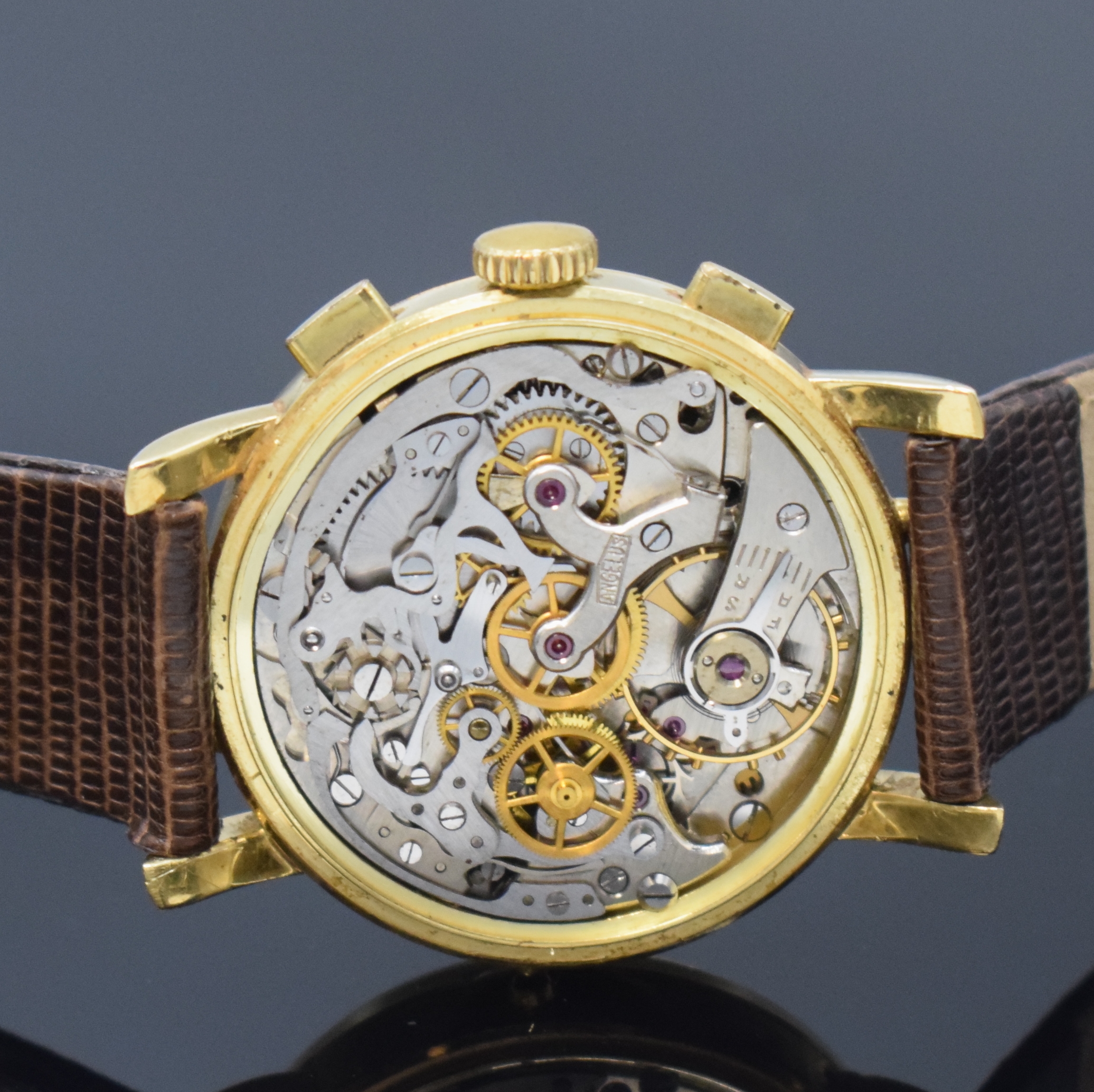 Detail f: ANGELUS Chronodato seltener Armbandchronograph mit Kalender in GG 750/000, Schweiz um 1945, Handaufzug, 3-teil. Gehäuse l. dell., Boden und Glasrand ...