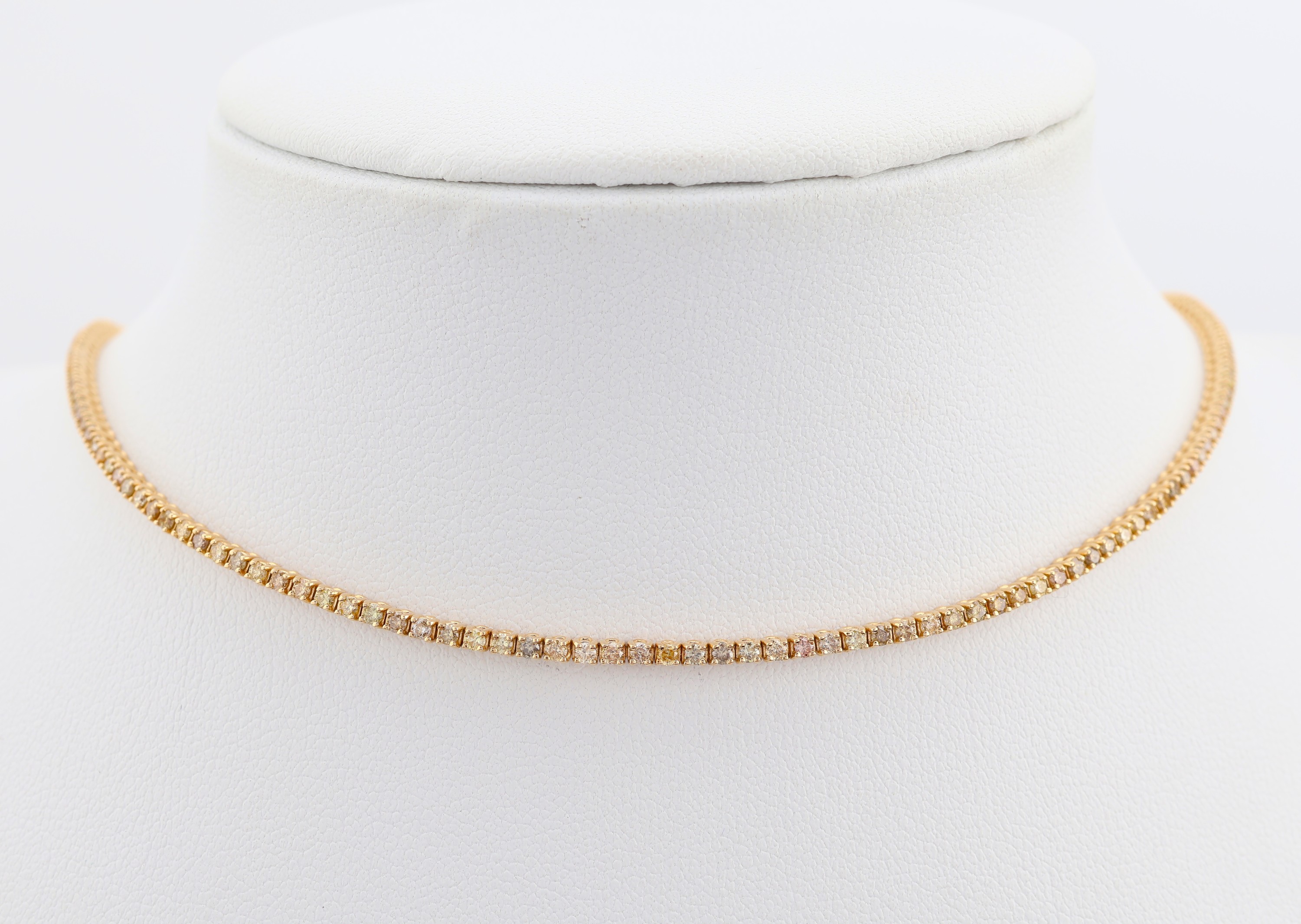 14 kt Gold Brillant-Collier, GG 585/000, 127 Brillanten zus. ca. 4.55 ct natural Mix fancy color/vs-si 2/p1, ca. 9.8 g, L. ca. 40 cm, ...