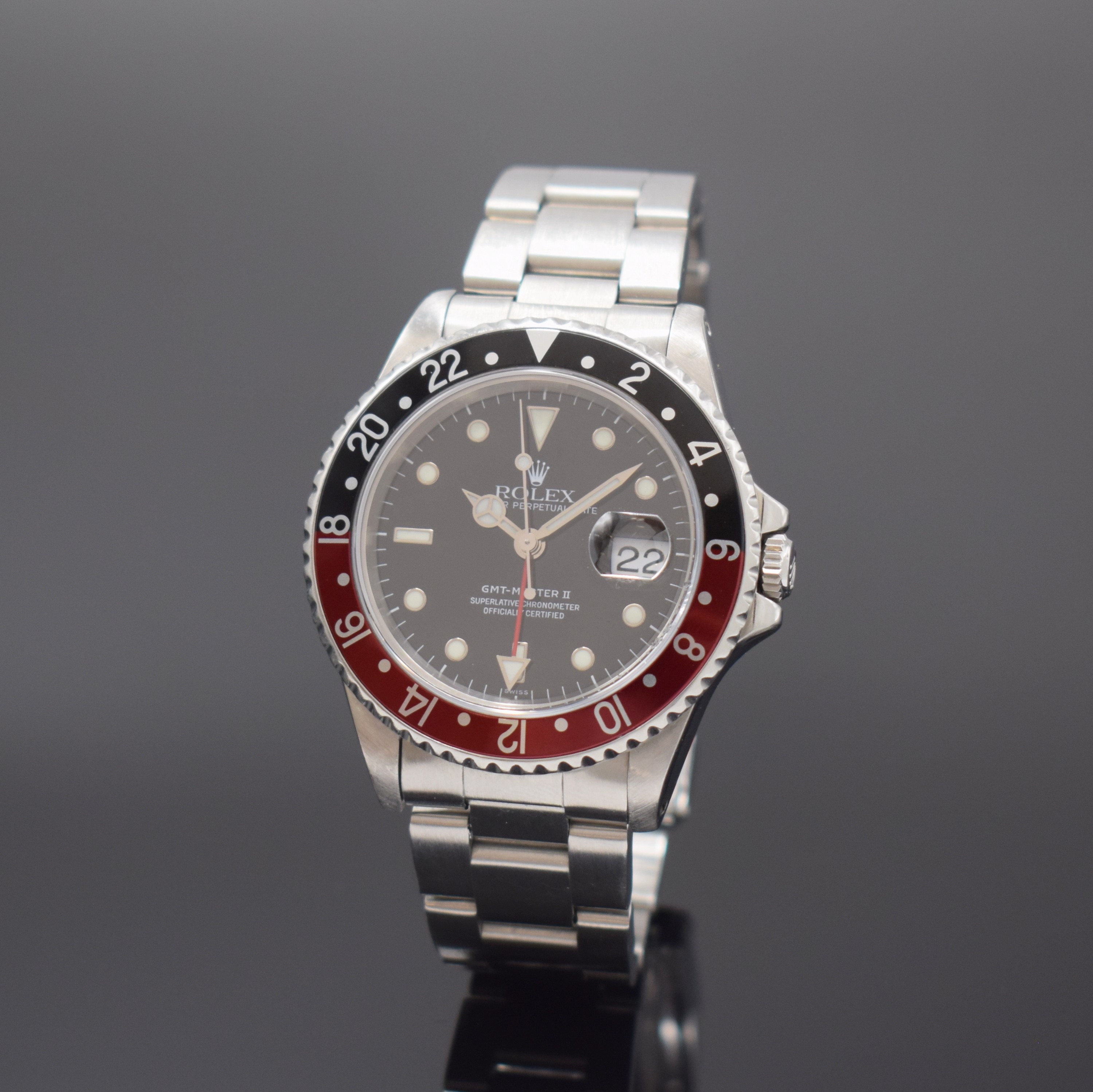 ROLEX Oyster Perpetual Date GMT Master II Herrenarmbanduhr Referenz 16710, Schweiz um 1997, Automatik, Chronometer der Superlative in Edelstahl inkl. ...