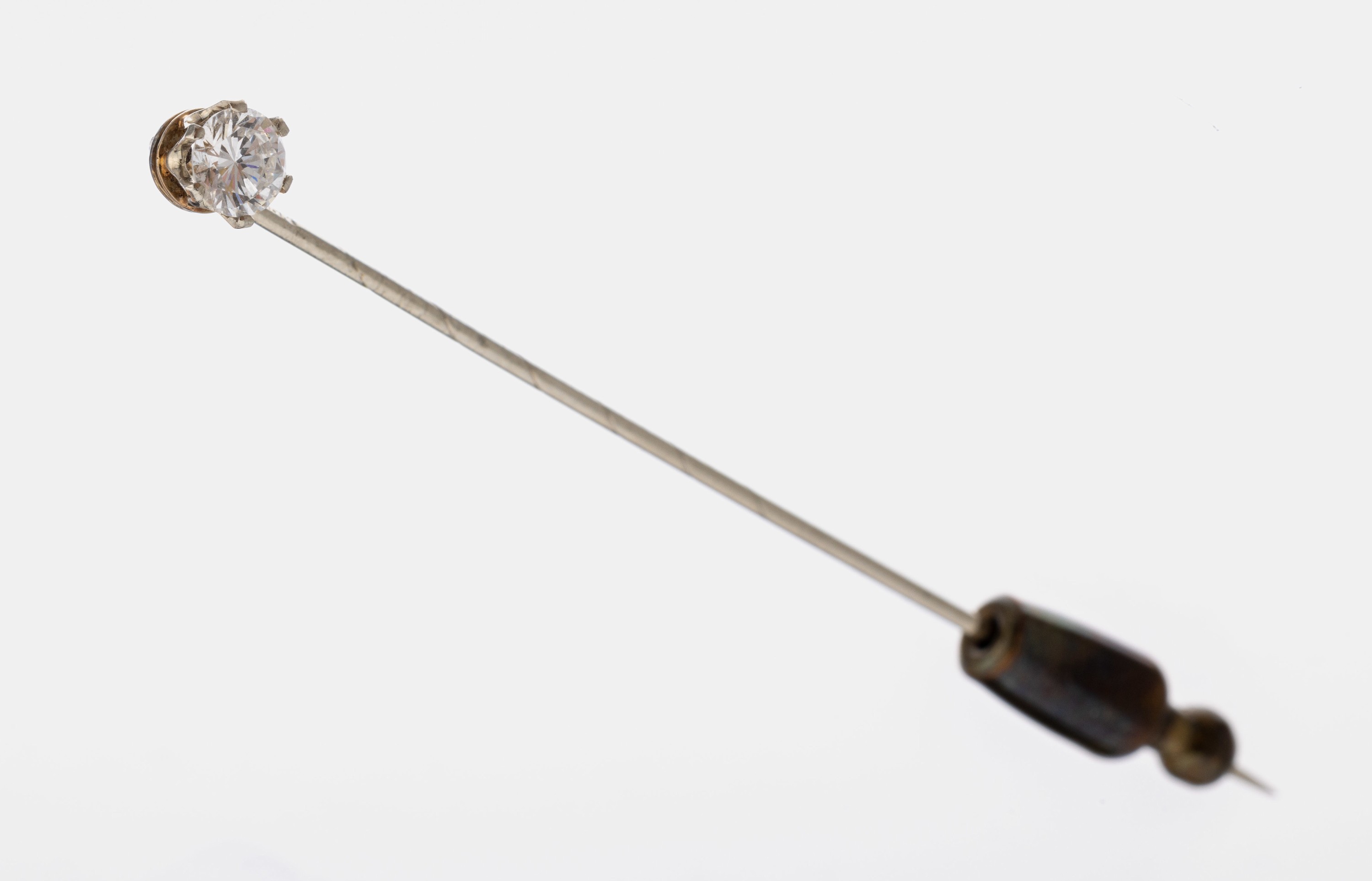14 kt Gold Brillant-Anstecknadel, WG 585/000, Brillant ca. 0.30 ct Weiß/si, ca. 2.1g