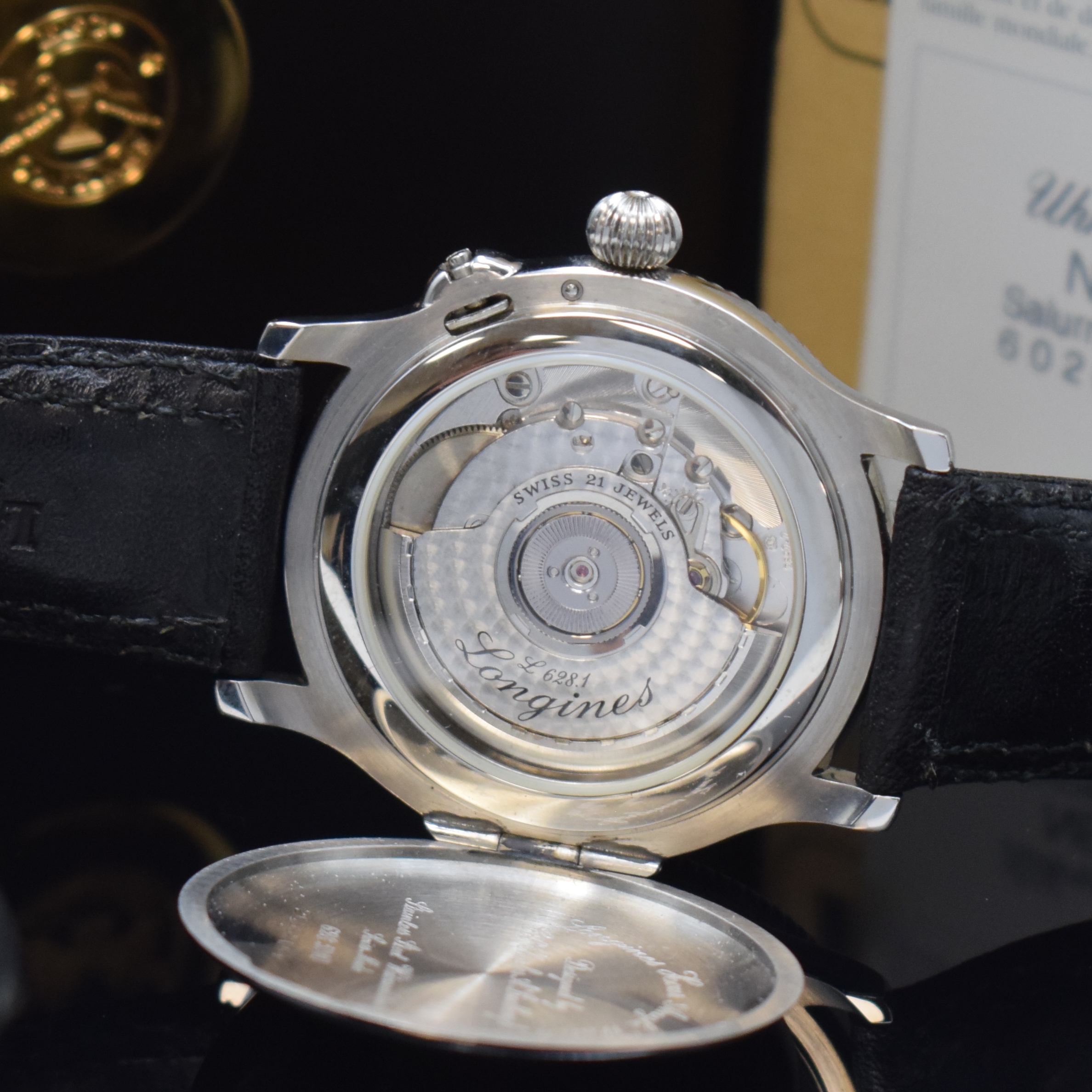 Detail e: LONGINES Stundenwinkeluhr nach Charles A. Lindberg Referenz 628.5240, Schweiz verk. lt. beil. Pap. 09/2002, Automatik, beids. vergl. Edelstahlgeh. m. ...