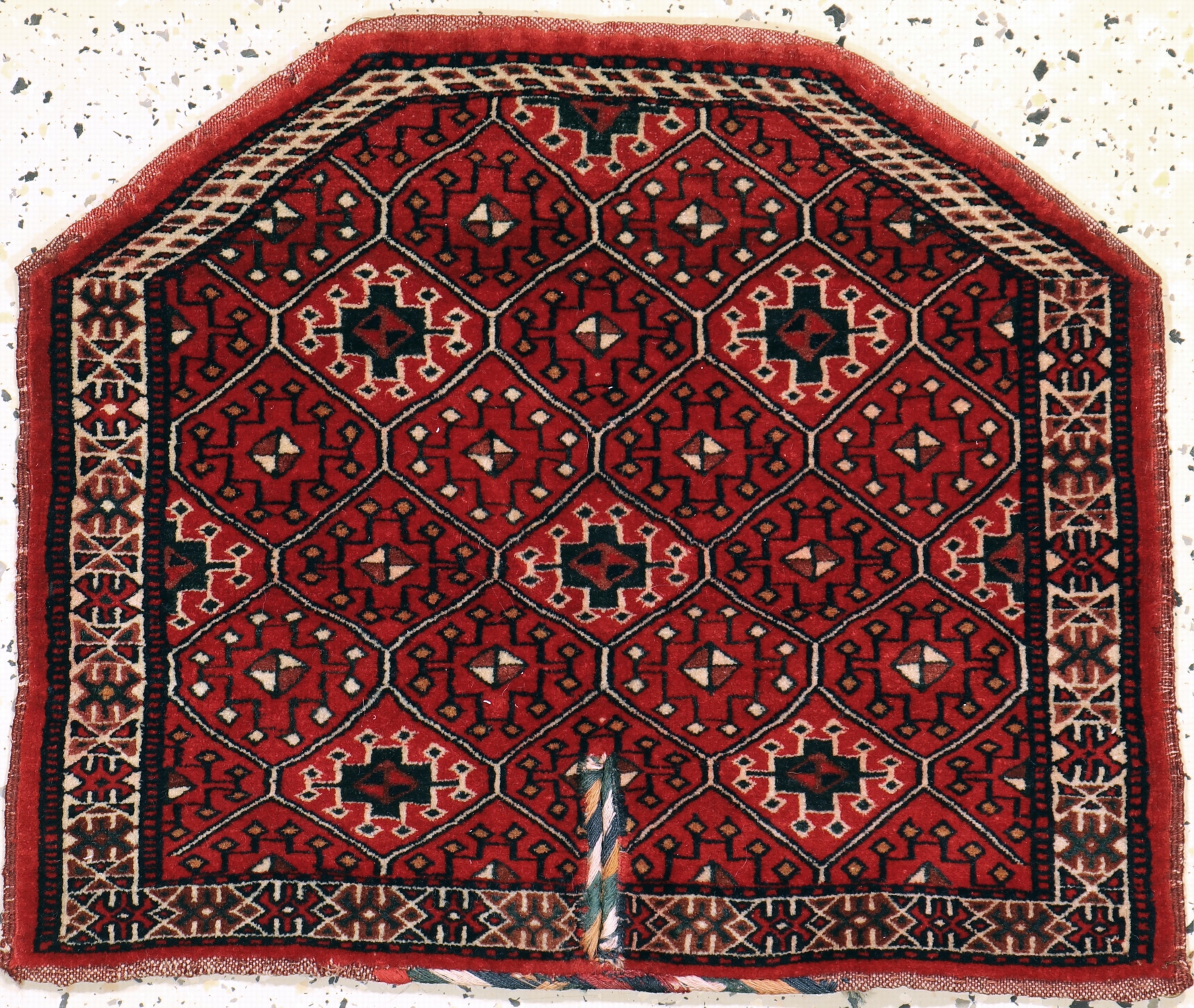 Jomud Satteldecke antik, Turkmenistan, um 1900, Wolle auf Wolle, ca. 49 x 59 cm, EHZ: 2 (siehe Bausback Ausstellung von 10 bis 19 Oktobrt 1980).