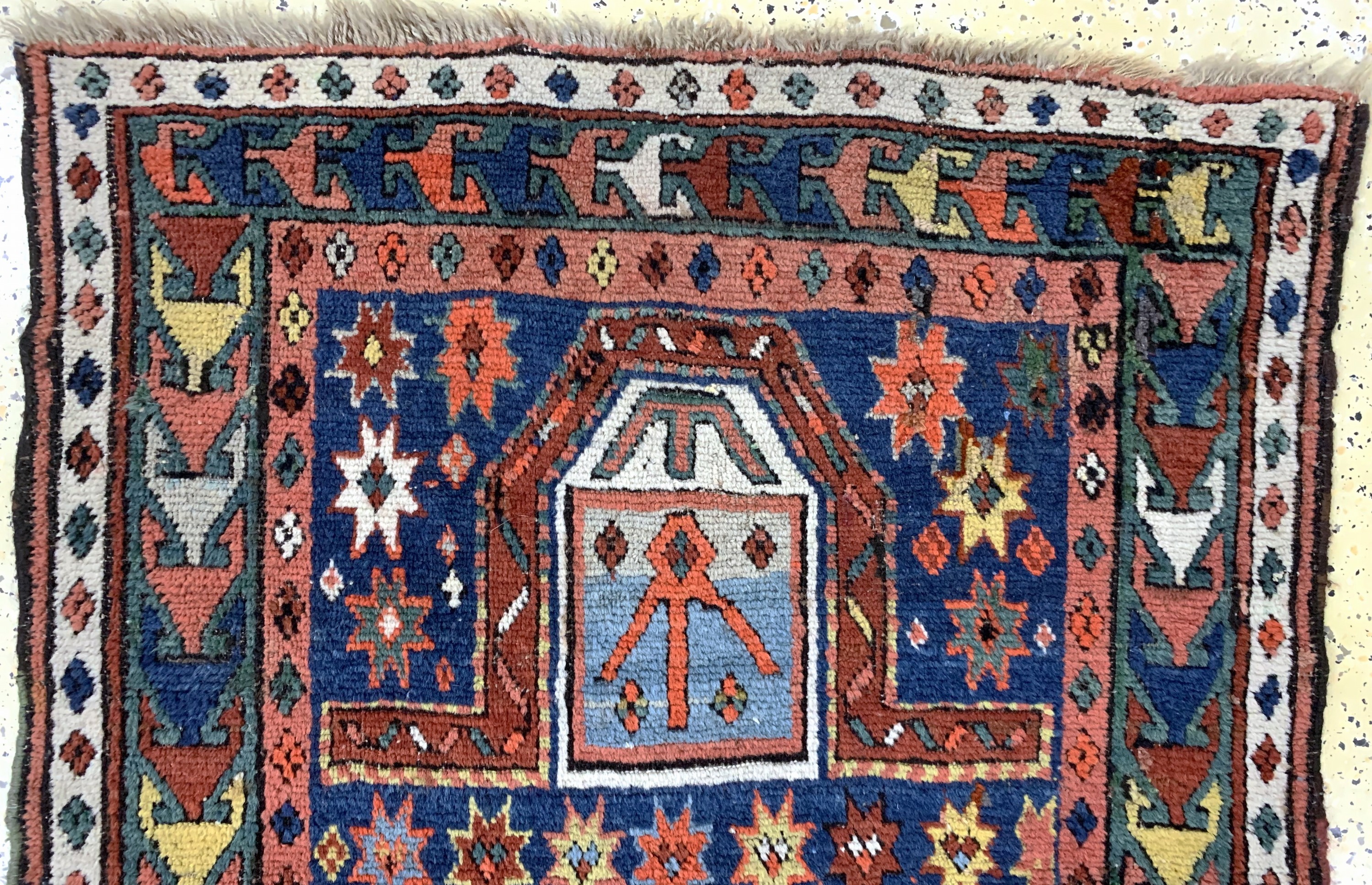 Detail a: Karabagh"Gebetsteppich"antik, Kaukasus, 19.Jhd, Wolle auf Wolle, ca. 128 x 98 cm, minimal verkürzt, EHZ: 2-3(vgl. Lit. Battenberg Band 1 ...