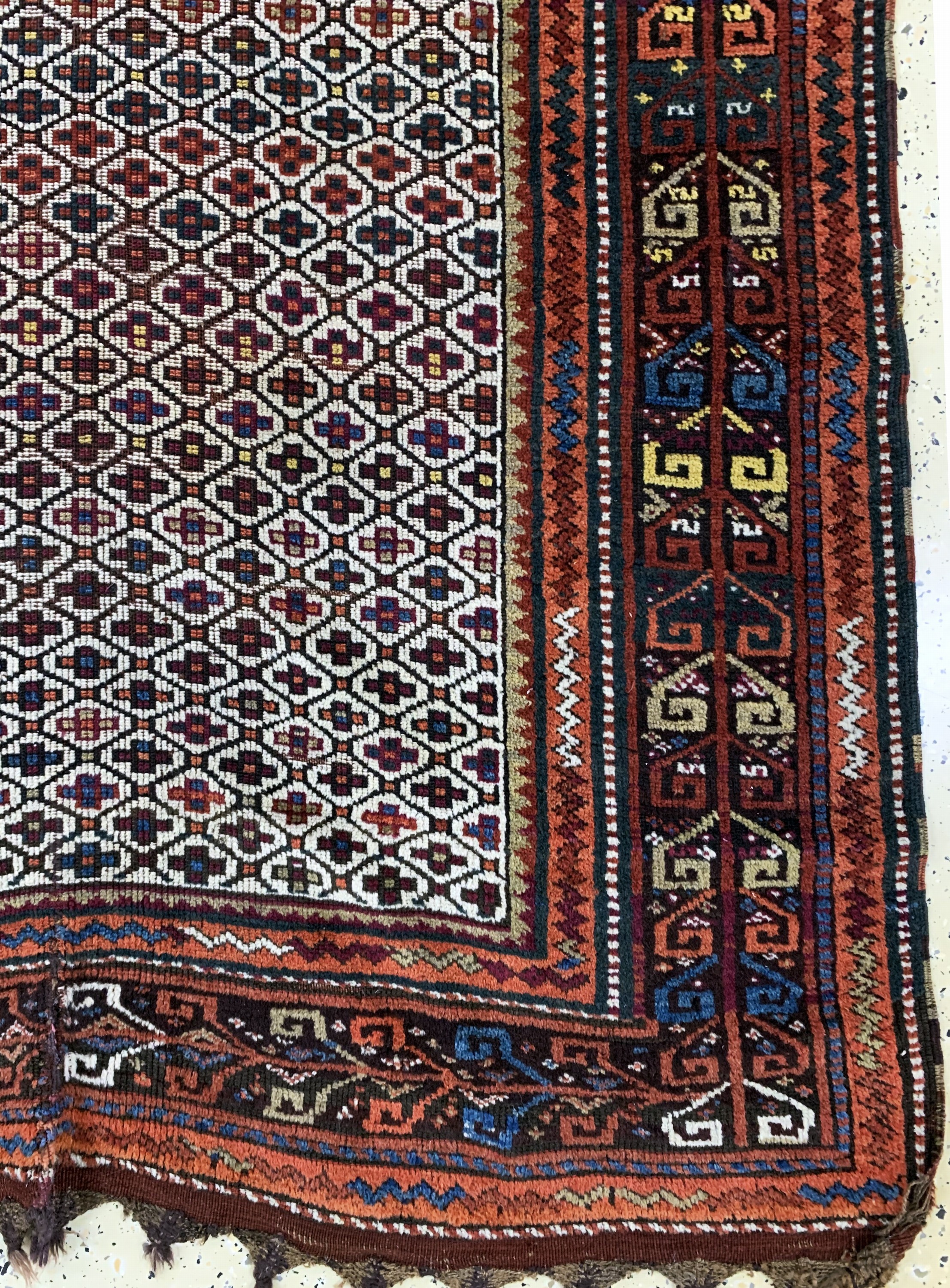 Detail c: Yürük antik, Türkei, um 1900, Wolle auf Wolle, ca. 315 x 127 cm, EHZ: 3(Trittfalte).