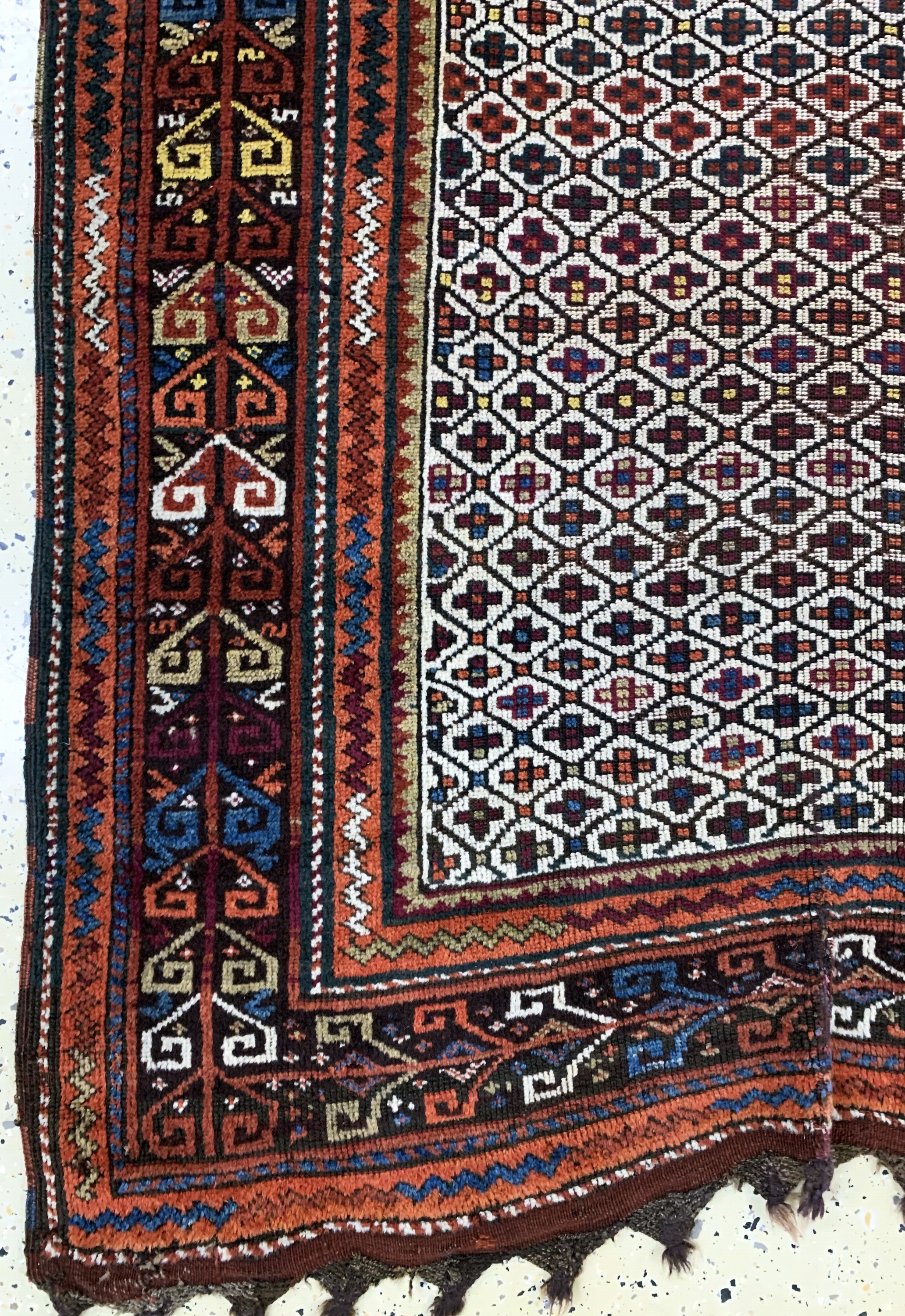 Detail d: Yürük antik, Türkei, um 1900, Wolle auf Wolle, ca. 315 x 127 cm, EHZ: 3(Trittfalte).