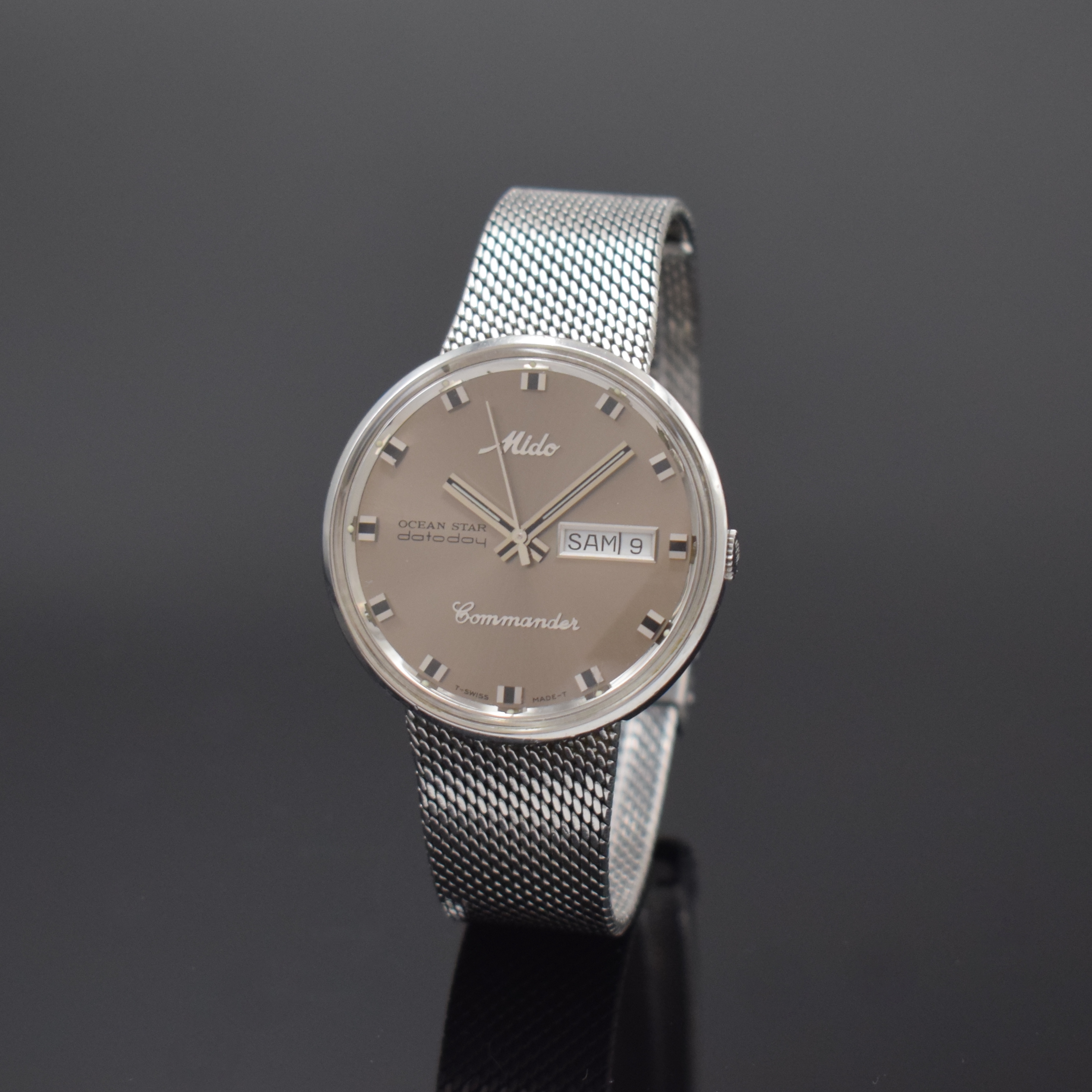 MIDO Ocean Star Datoday Commander Armbanduhr in Stahl/Stahlband Referenz 8429, Schweiz um 1980, Automatik, Monocoque-Geh., integr. Milanaiseband, ...