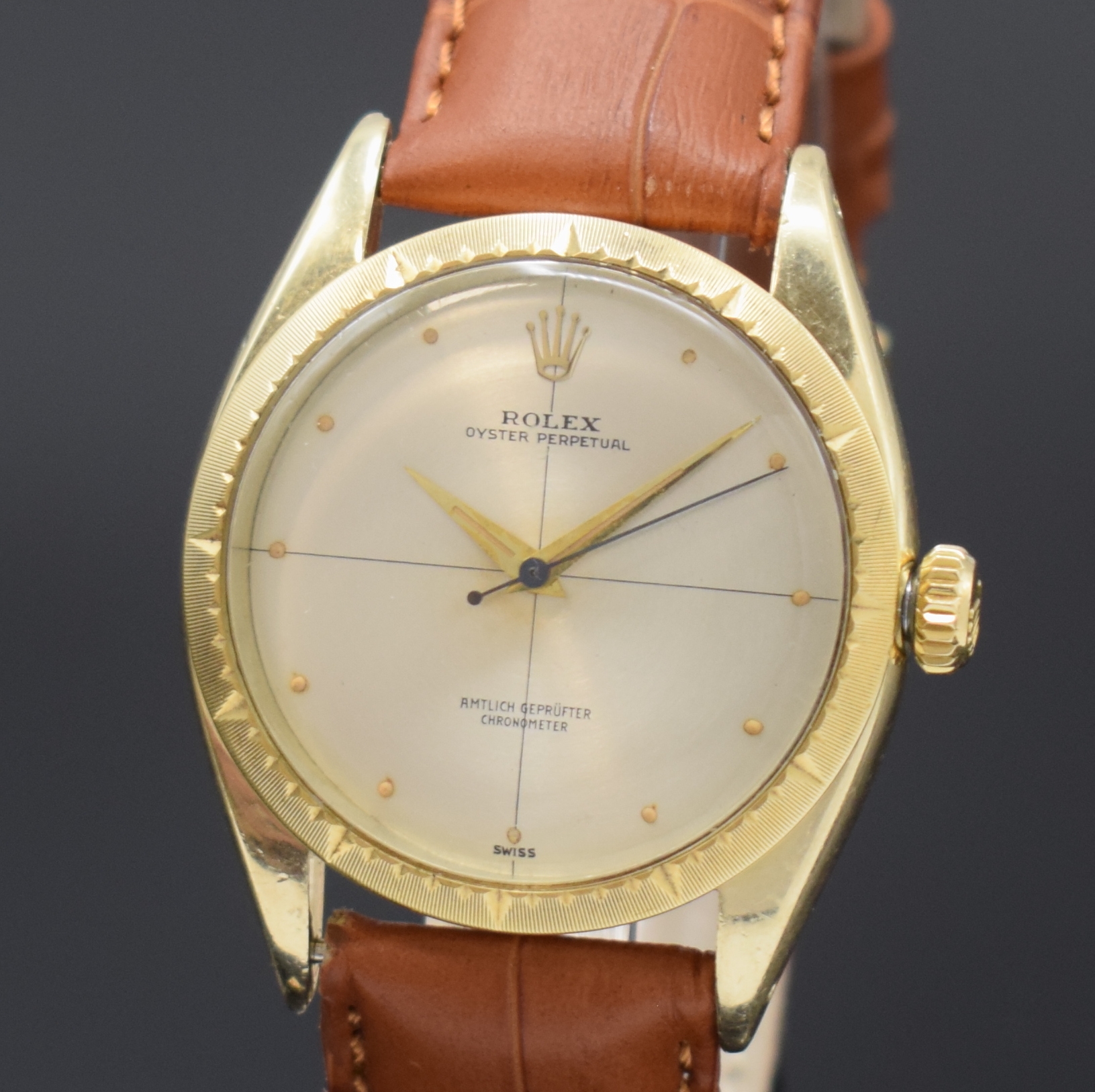 Detail a: ROLEX Zephyr sehr seltene "AMTLICH GEPRÜFTER CHRONOMETER" Herrenarmbanduhr Referenz 6582, Schweiz um 1955, GG 585/000, Boden mit Ref. 6582 ...