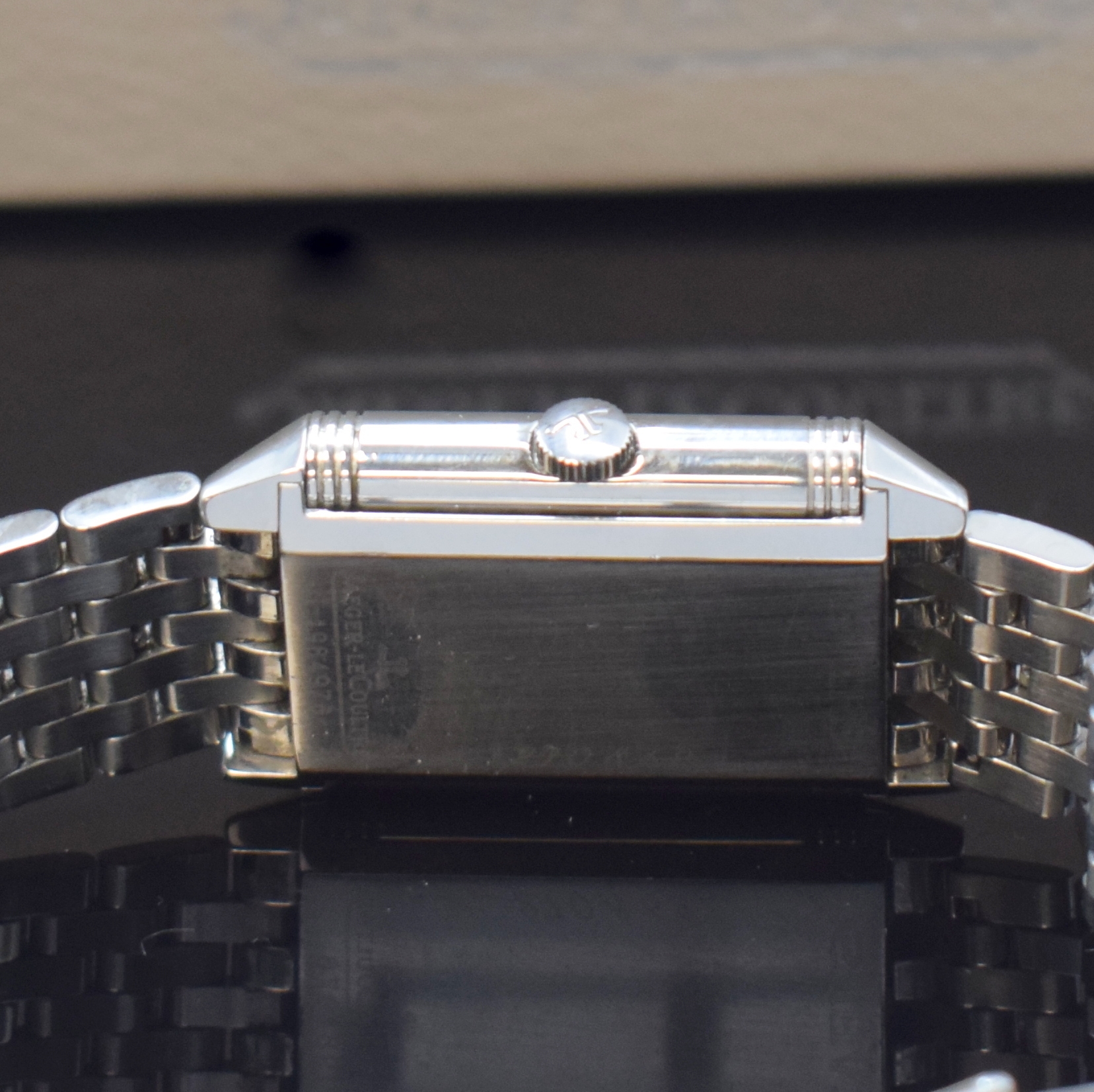 Detail d: Jaeger-LeCoultre Armbanduhr Reverso Grande Taille Referenz 270.8.62, Handaufzug, Schweiz um 2000, um 180 Grad drehbares Edelstahl-Wendegehäuse inkl. ...
