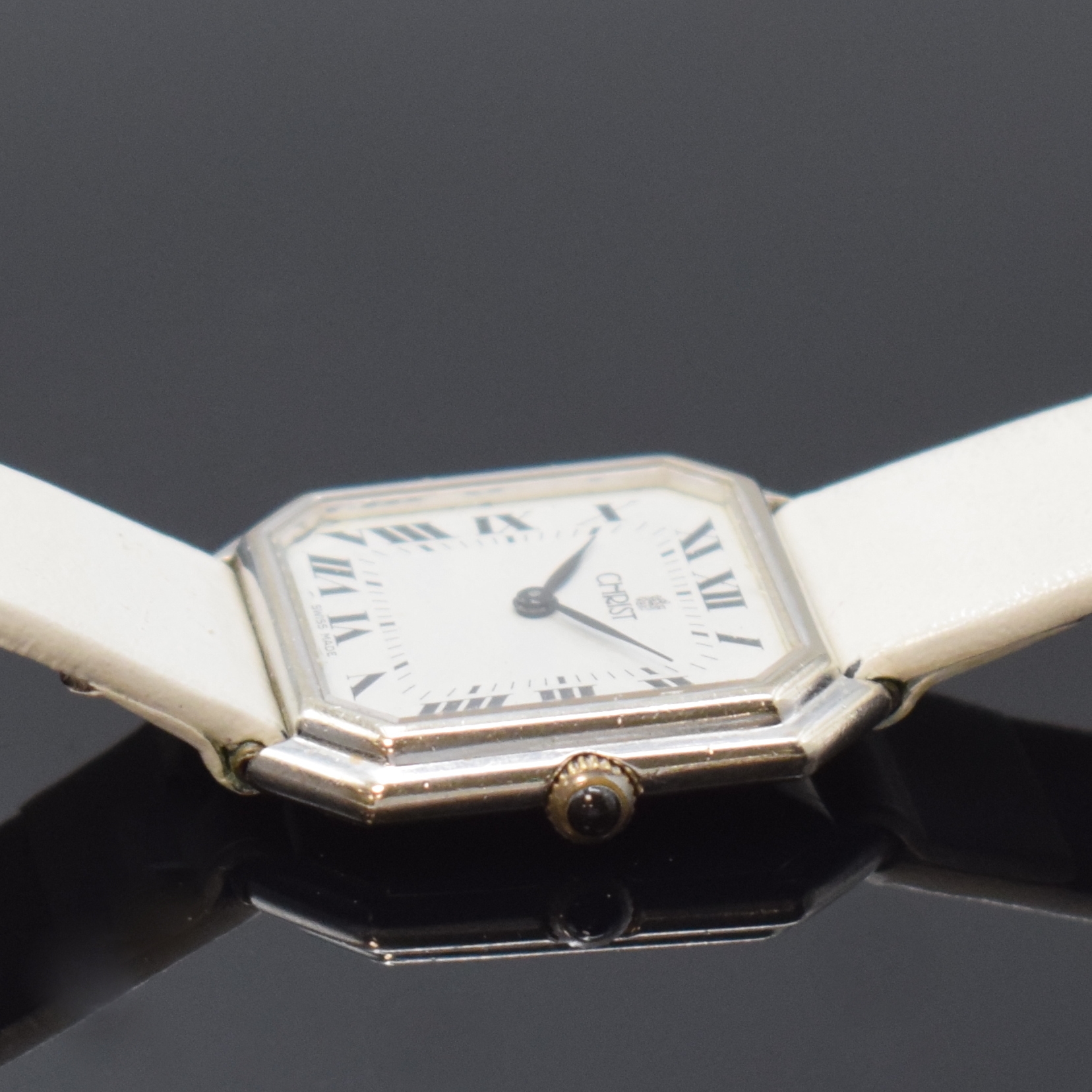 Detail b: BAUME & MERCIER Damenarmbanduhr in WG 750/000 Referenz 38260, Schweiz um 1980, Handaufzug, Boden aufgedr., Schmuckkrone, weißes Zifferbl. bez. ...