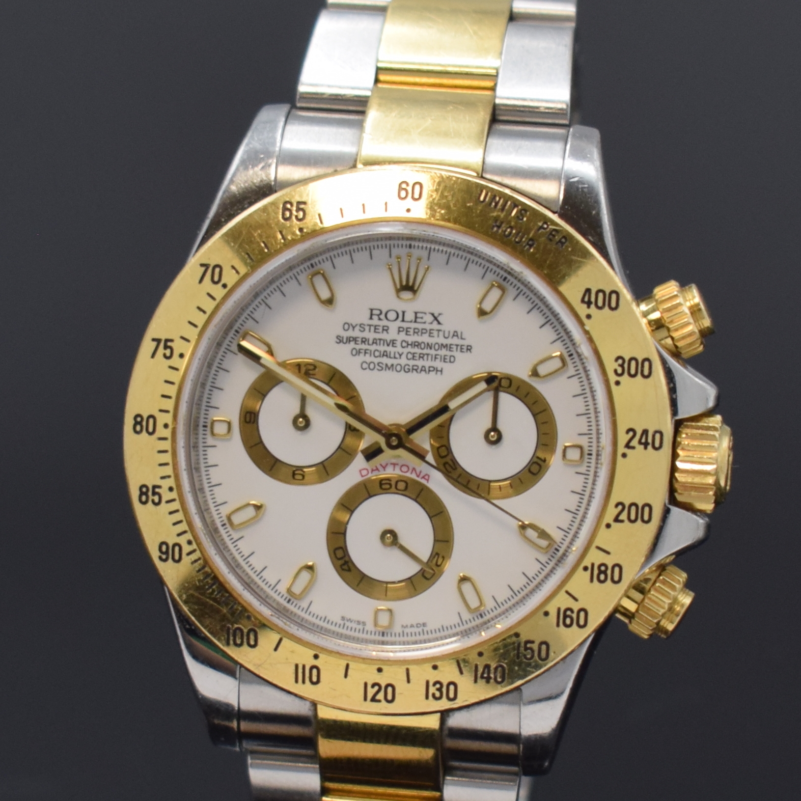 Detail a: ROLEX Herrenarmbanduhr Oyster Perpetual Cosmograph Daytona Referenz 116523, Automatik, Random-Serie, Schweiz um 2013, Chronometer der Superlative in ...