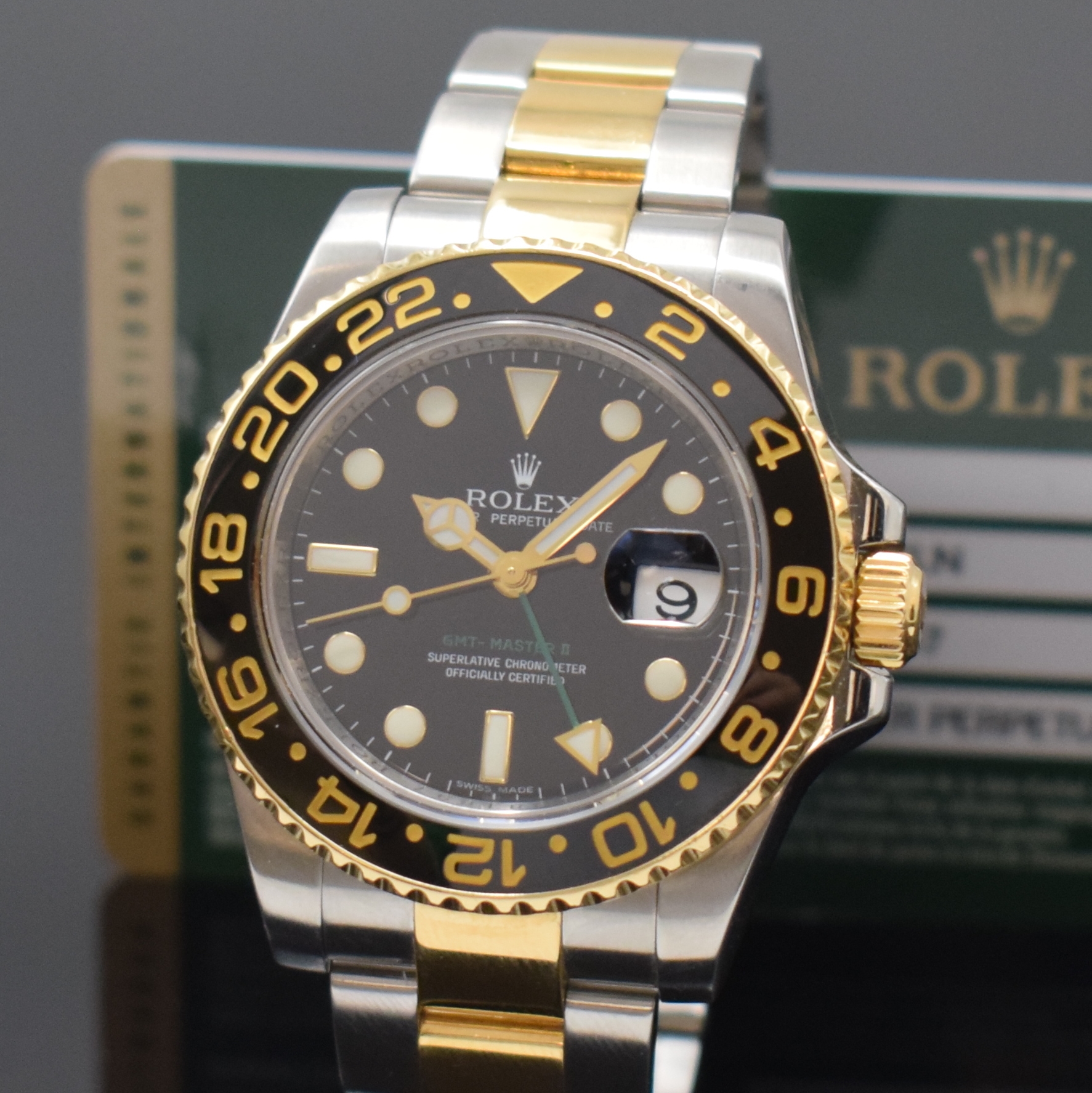 Detail a: ROLEX Herrenarmbanduhr Oyster Perpetual Date GMT-Master II Referenz 116713LN, Automatik, D-Serie, LC 170, Chronometer der Superlative in ...