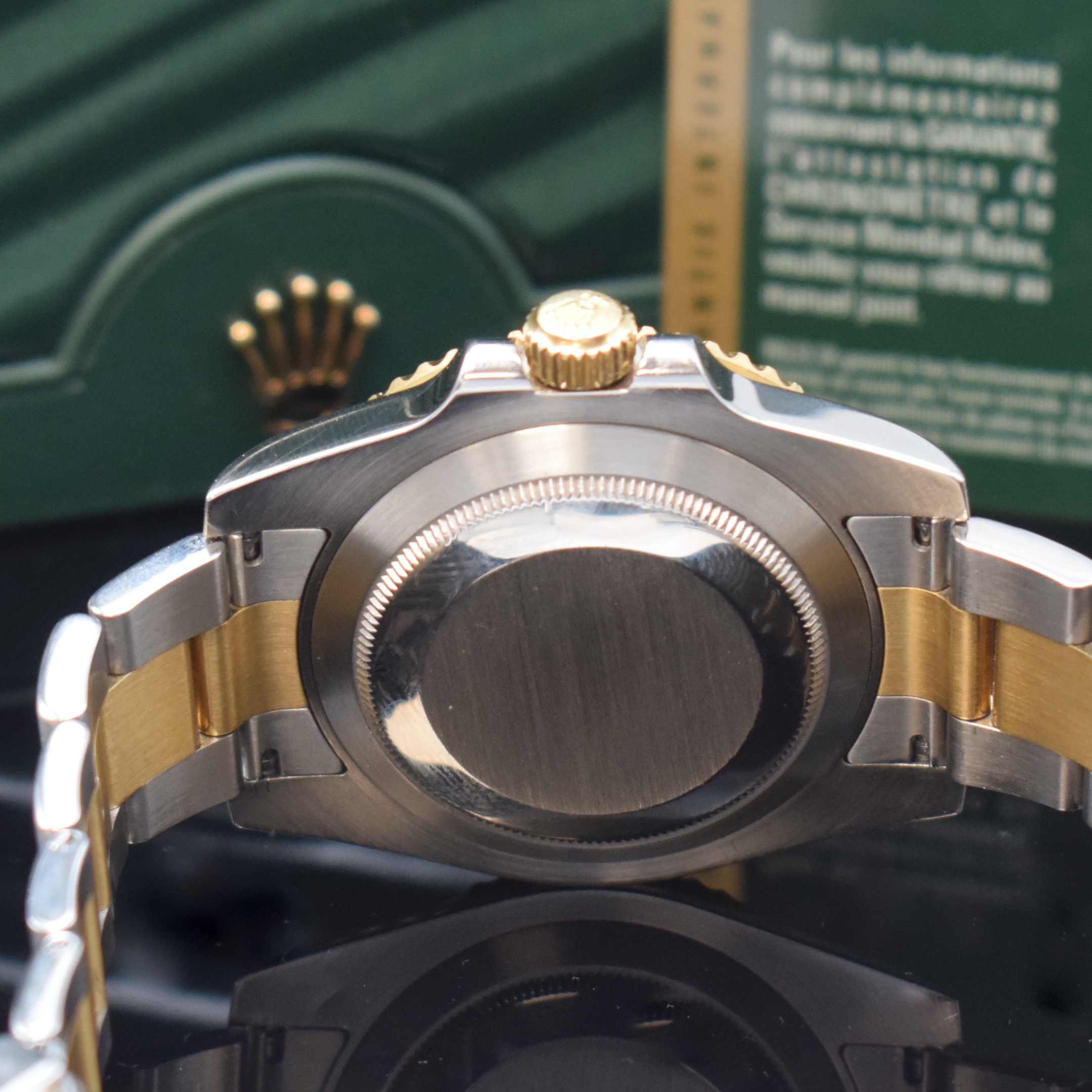 Detail e: ROLEX Herrenarmbanduhr Oyster Perpetual Date Submariner Referenz 116613LB, Automatik, G-Serie, LC 286, Chronometer der Superlative in Edelstahl/Gold ...