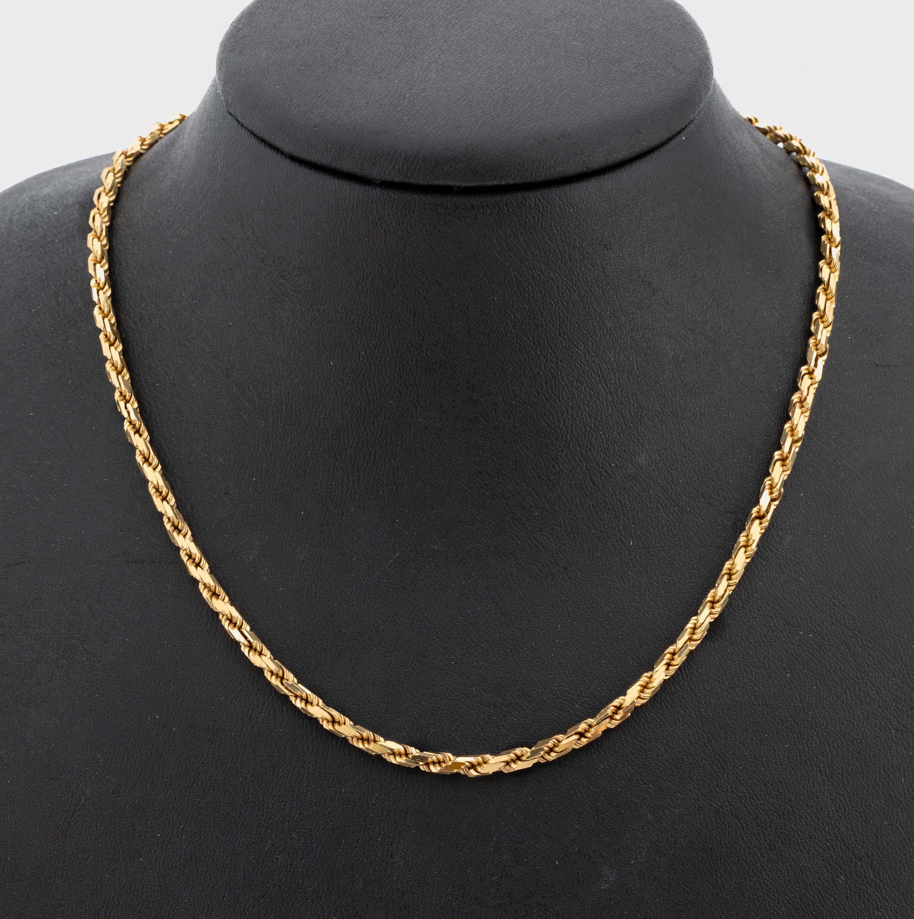 8 kt Gold Kette, GG 333/000, L. ca. 70 cm, Karabinerschließe, ca. 23.8 g