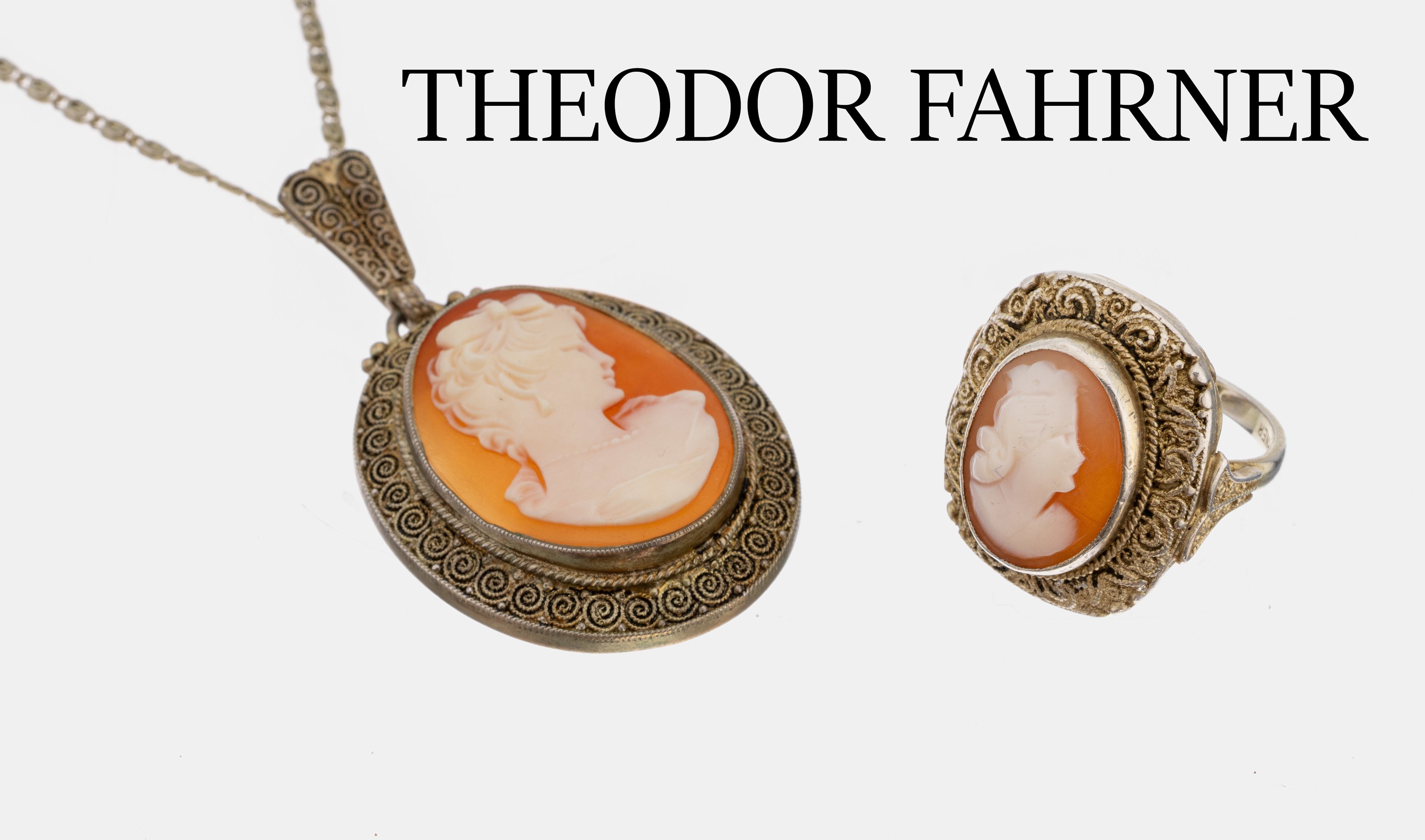 THEODOR FAHRNER Schmuckset, um 1930, 925er Silber verg., best. aus: 1 Ring, RW 49, und 1 Anhänger an Kette, 925er Silber verg., L. ca. 45 cm, ...
