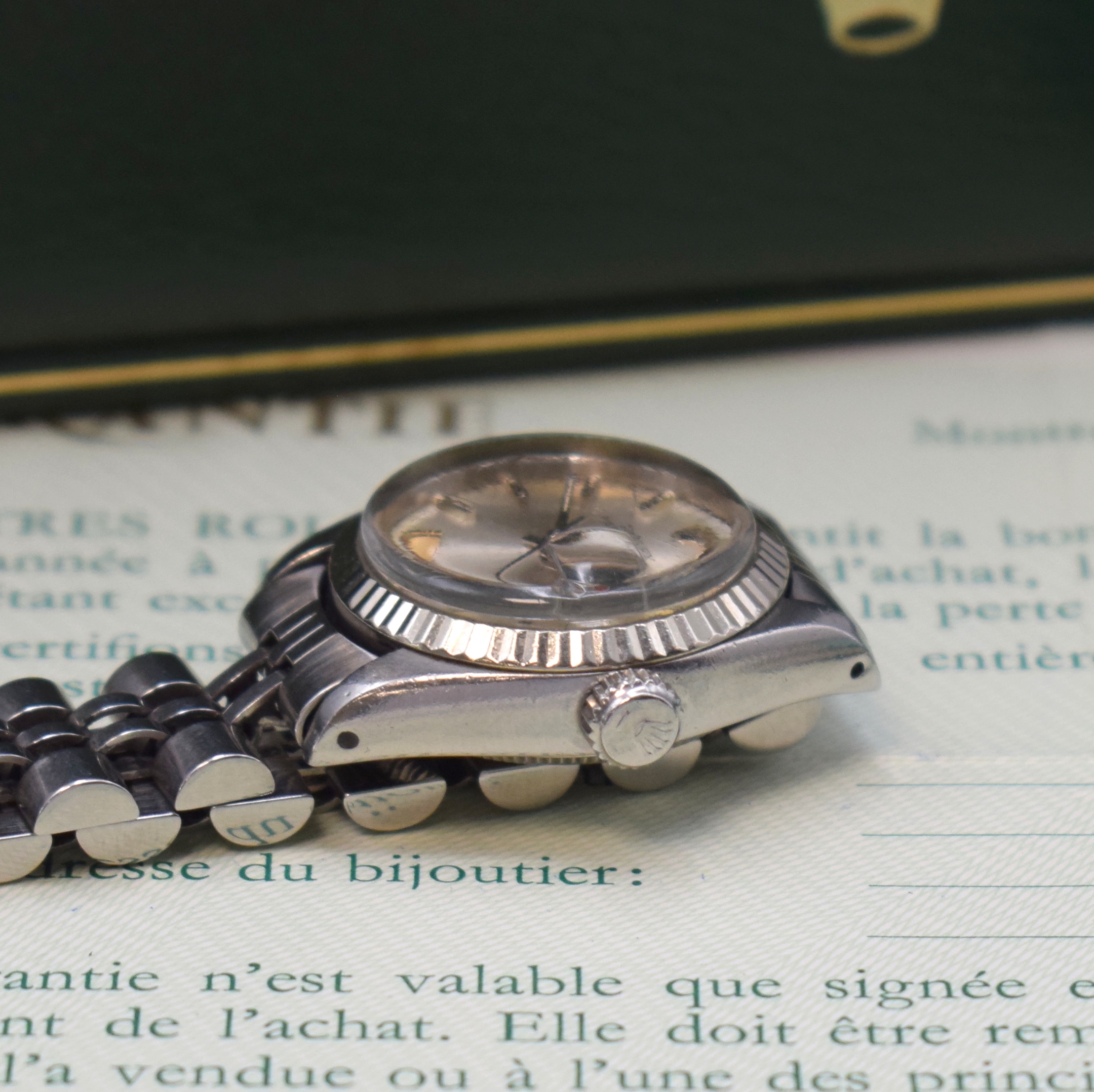 Detail d: ROLEX Oyster Date Referenz 6917 Damenarmbanduhr in Stahl/WG mit Box und Papier, Schweiz lt. orig. Pap. verk. 1983, Automatik, Oystergeh., Boden u. ...