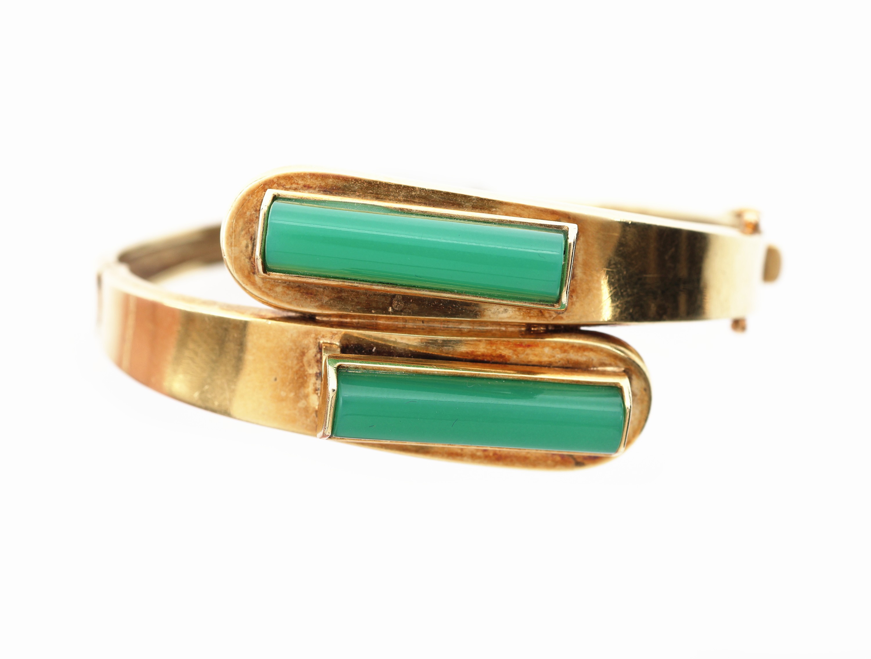 Detail b: 14 kt Gold Chrysopras-Schmuckset, GG 585/000 best. aus: Armreif, besetzt mit 2 rechteckigen Chrysoprasen, ca. 5.5 x 5 cm und Ring, besetzt mit ...