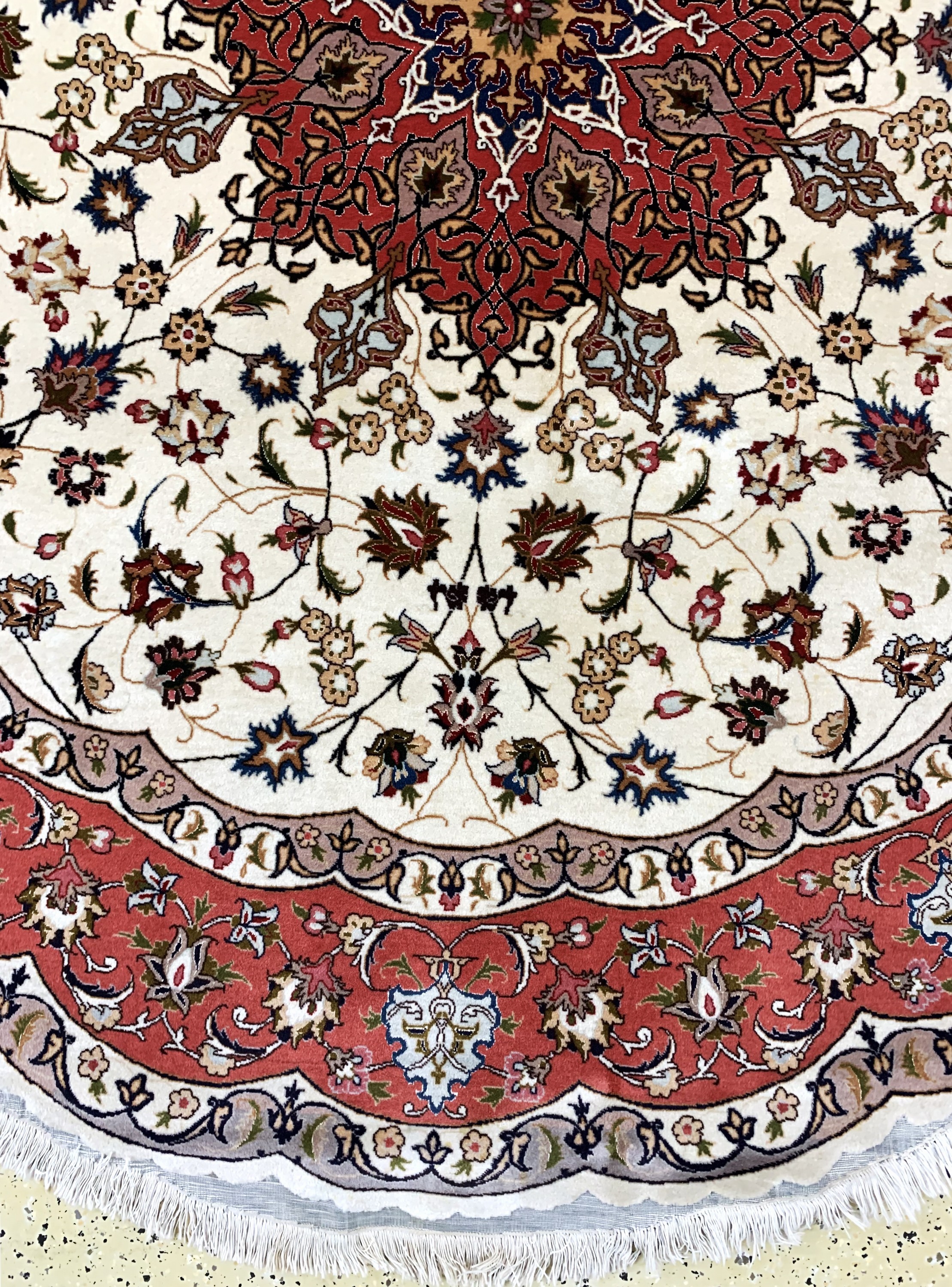 Detail a: Täbriz fein(50 Raj), Persien, Ende 20.Jhd, Korkwolle mit Seide, Durchmesser: ca. 250 cm, EHZ: 2