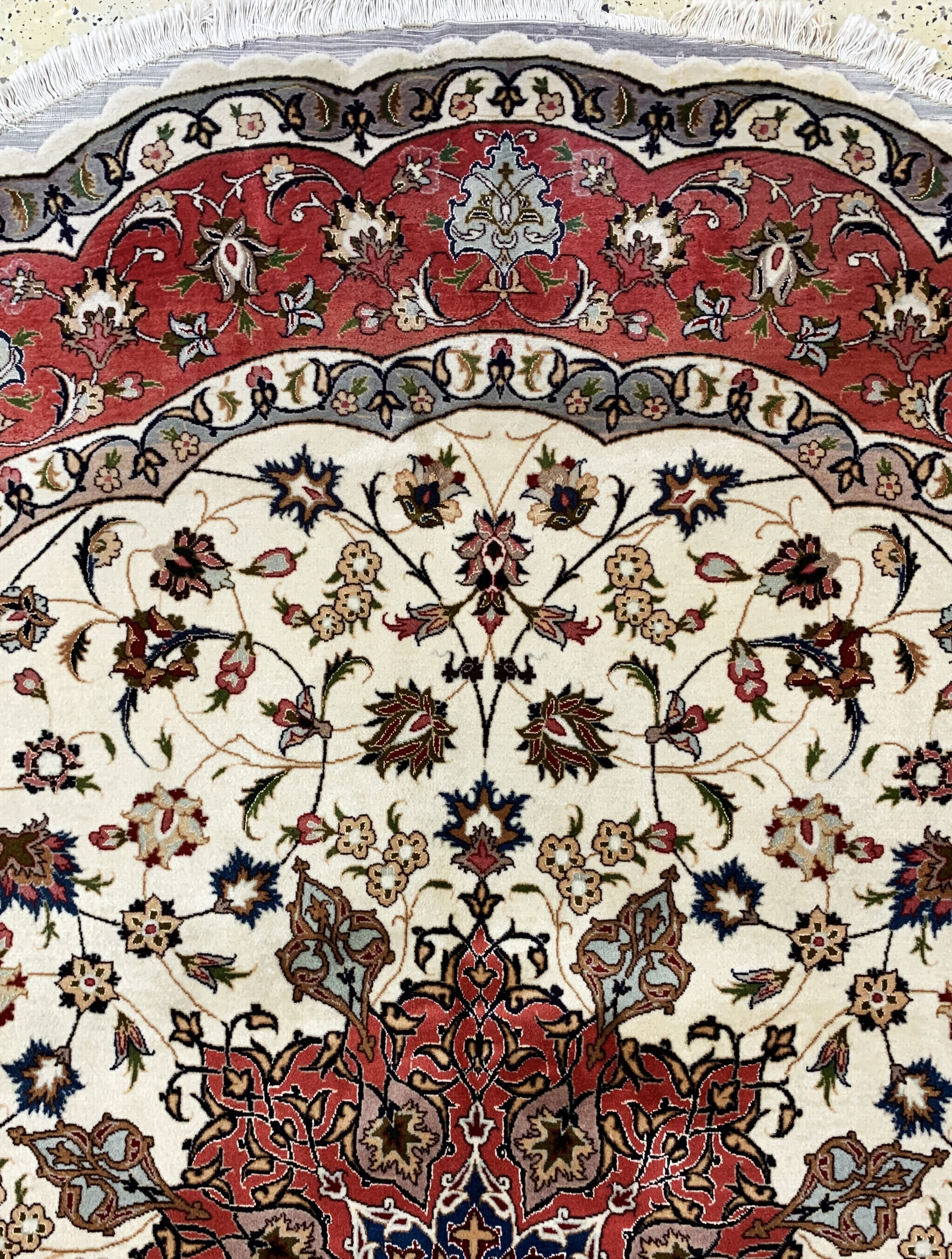 Detail b: Täbriz fein(50 Raj), Persien, Ende 20.Jhd, Korkwolle mit Seide, Durchmesser: ca. 250 cm, EHZ: 2