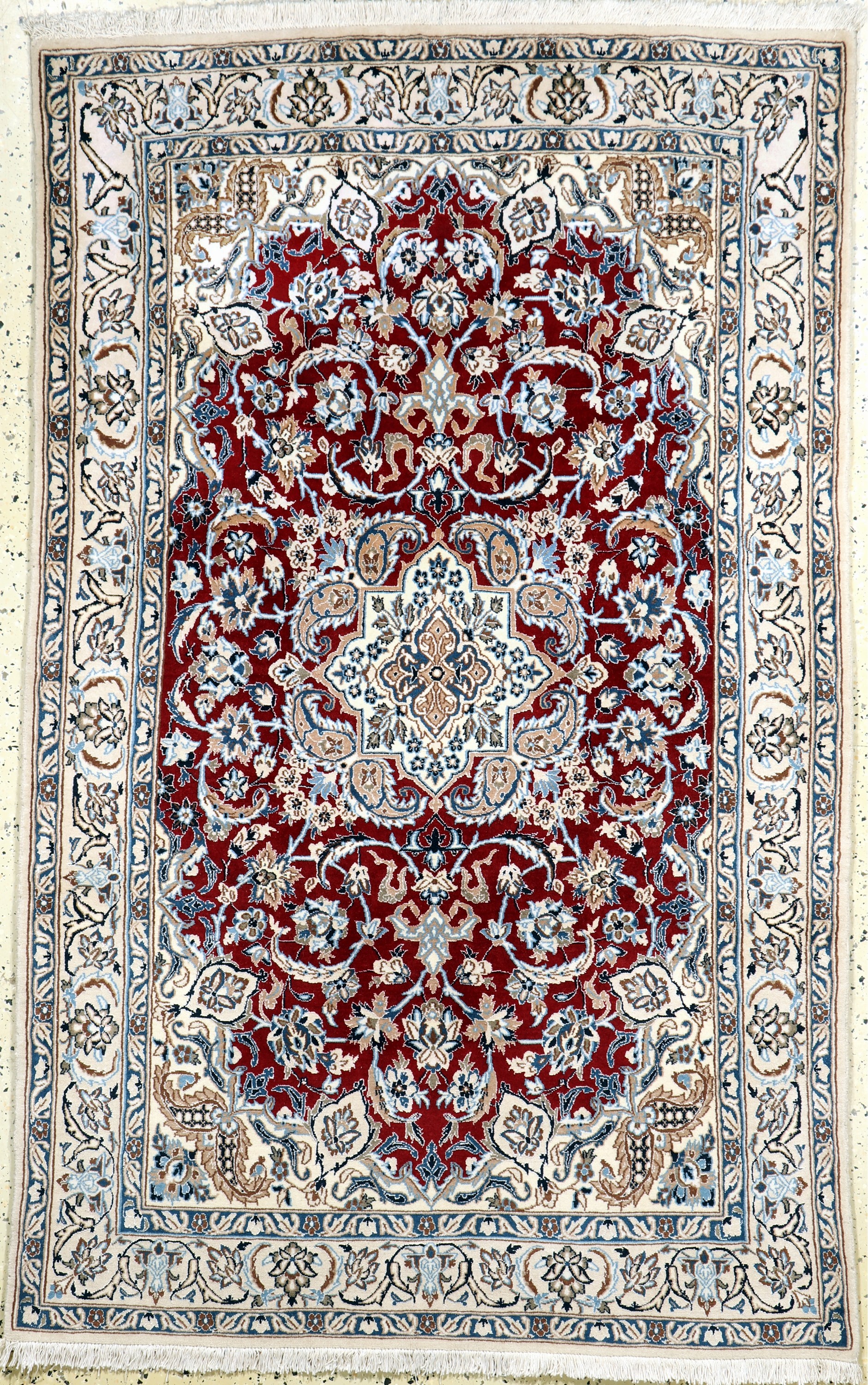Nain, Persien, Ende.20.Jhd., Wolle mit Seide, ca. 197 x 124 cm, EHZ: 1-2