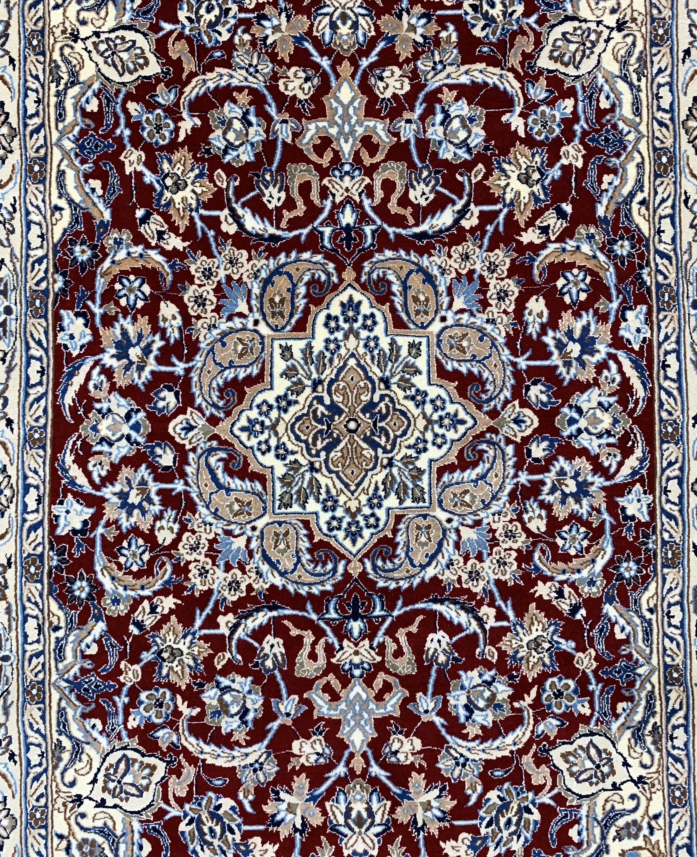 Detail b: Nain, Persien, Ende.20.Jhd., Wolle mit Seide, ca. 197 x 124 cm, EHZ: 1-2