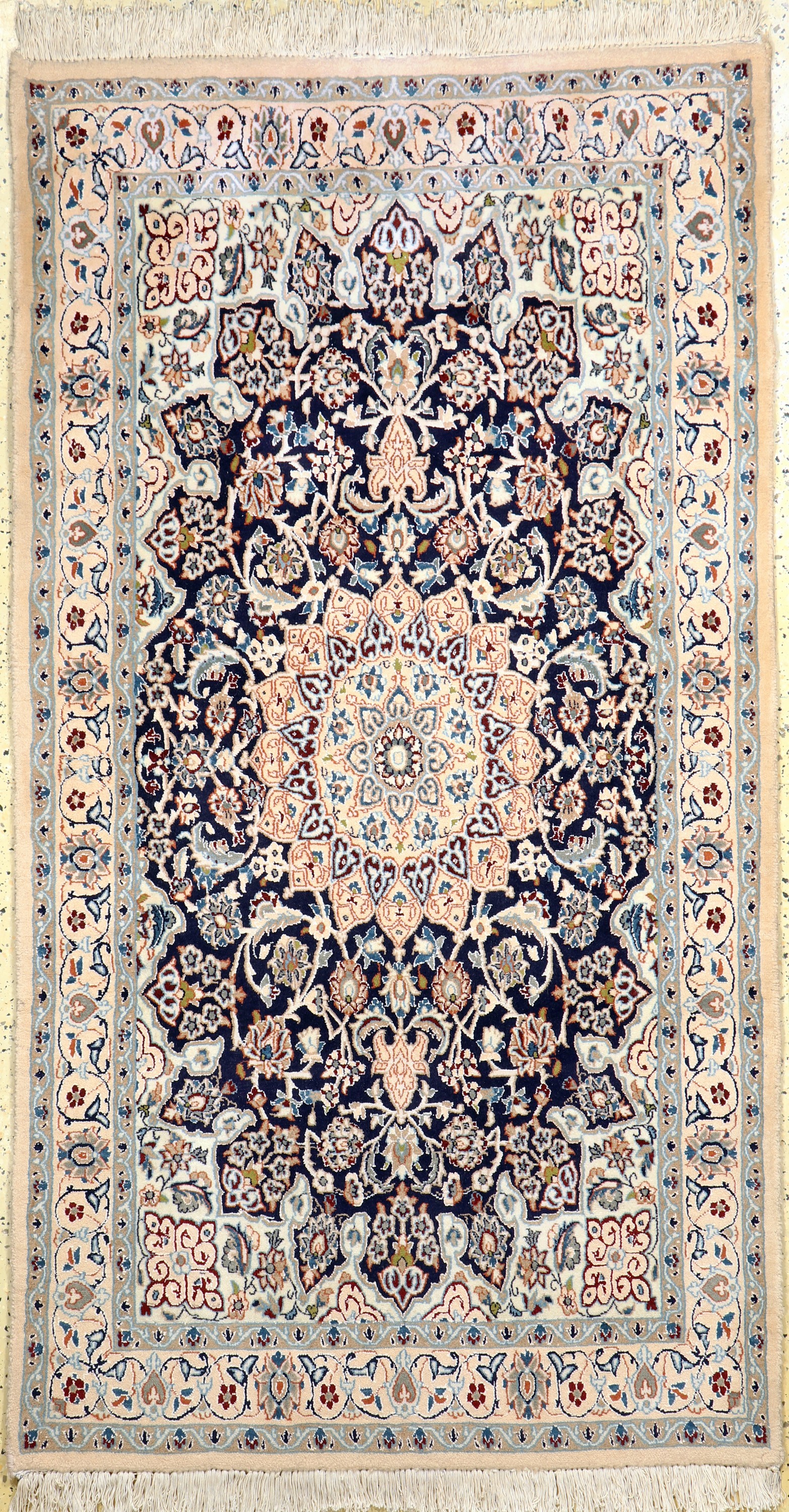 Nain, Persien, Ende 20.Jhd., Wolle auf Baumwolle, ca. 200 x 110 cm, EHZ: 1-2