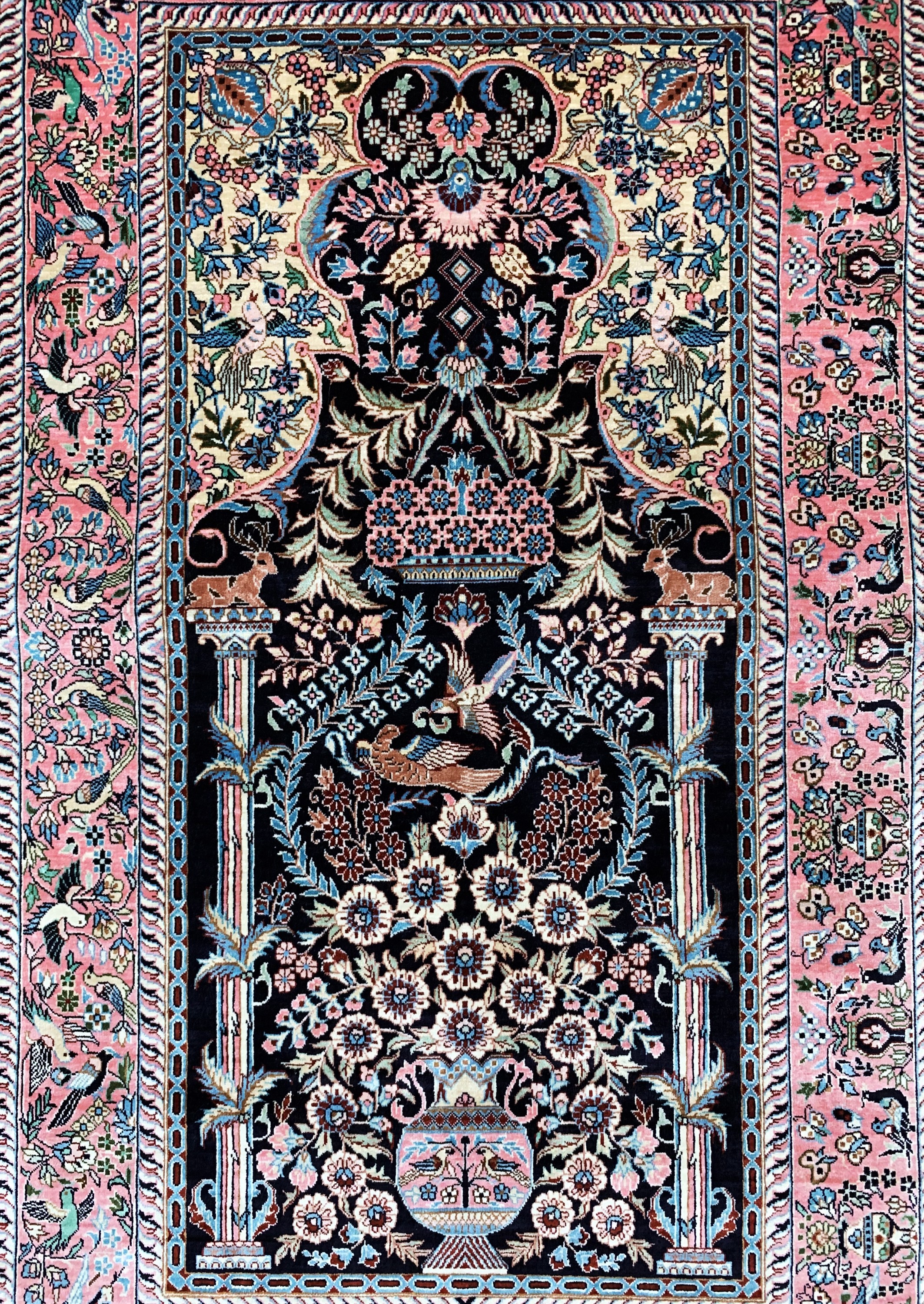 Detail b: Hereke Seide fein, China, Ende 20.Jhd., reine Naturseide, ca. 123 x 78 cm, ca. 1,0 Mio. Kn/qm, EHZ: 1