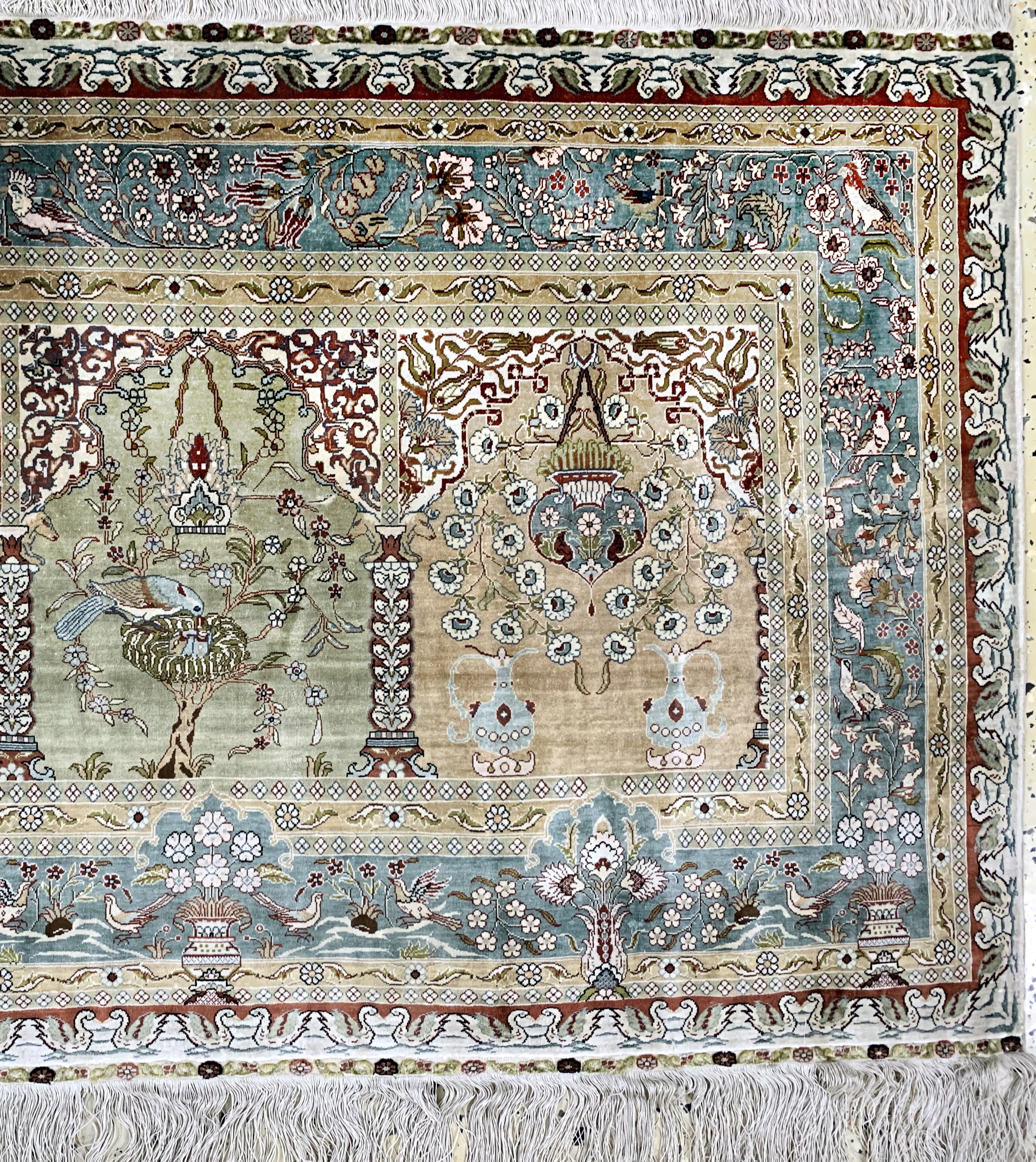 Detail b: Hereke fein, China, Ende 20.Jhd., reine Naturseide, ca. 184 x 81 cm, ca. 1,0 Mio. Kn/qm, EHZ: 1-2