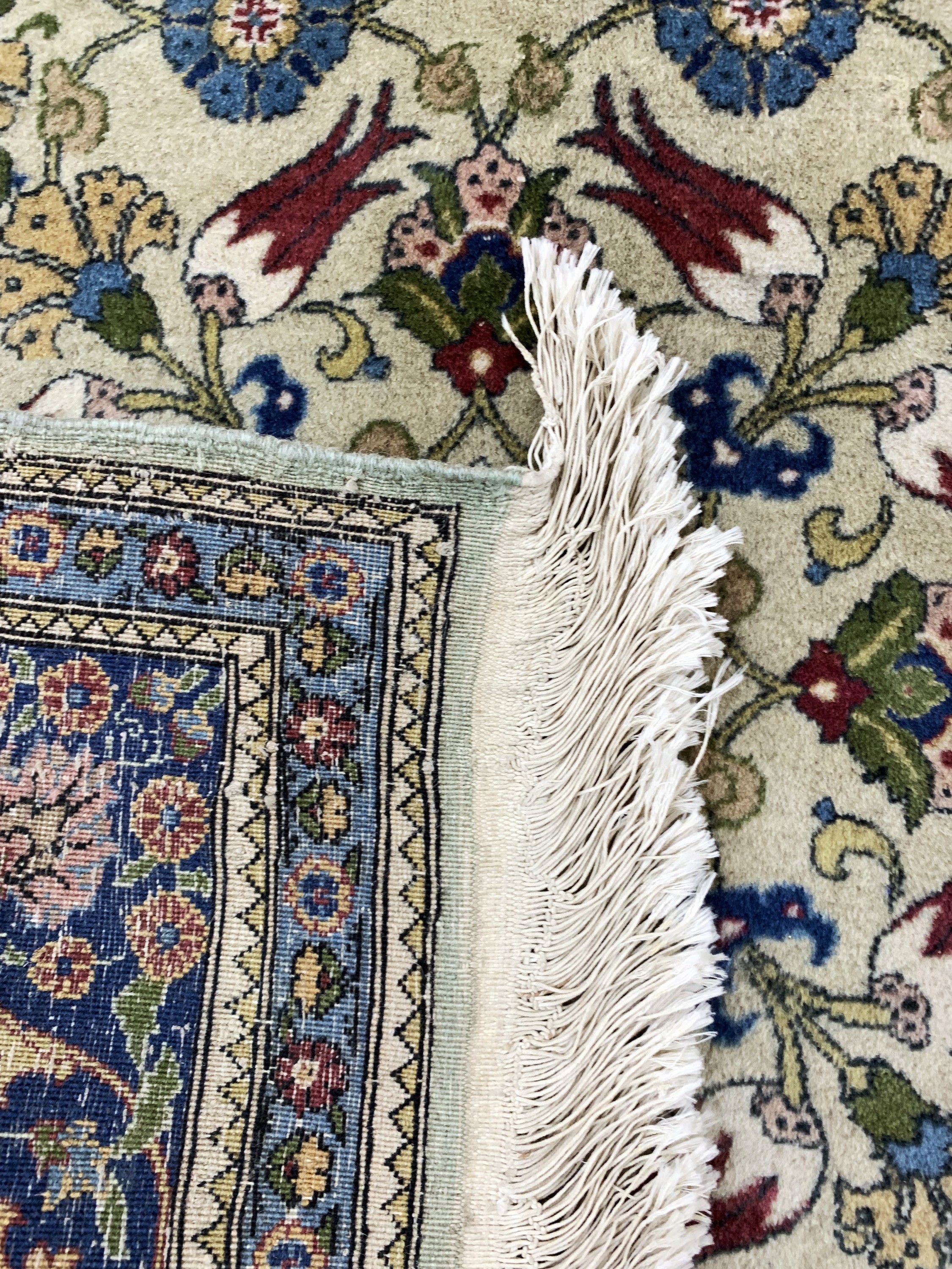 Detail g: Hereke sign., Türkei, Mitte 20.Jhd., Wolle auf Baumwolle, ca. 260 x 170 cm, EHZ: 2