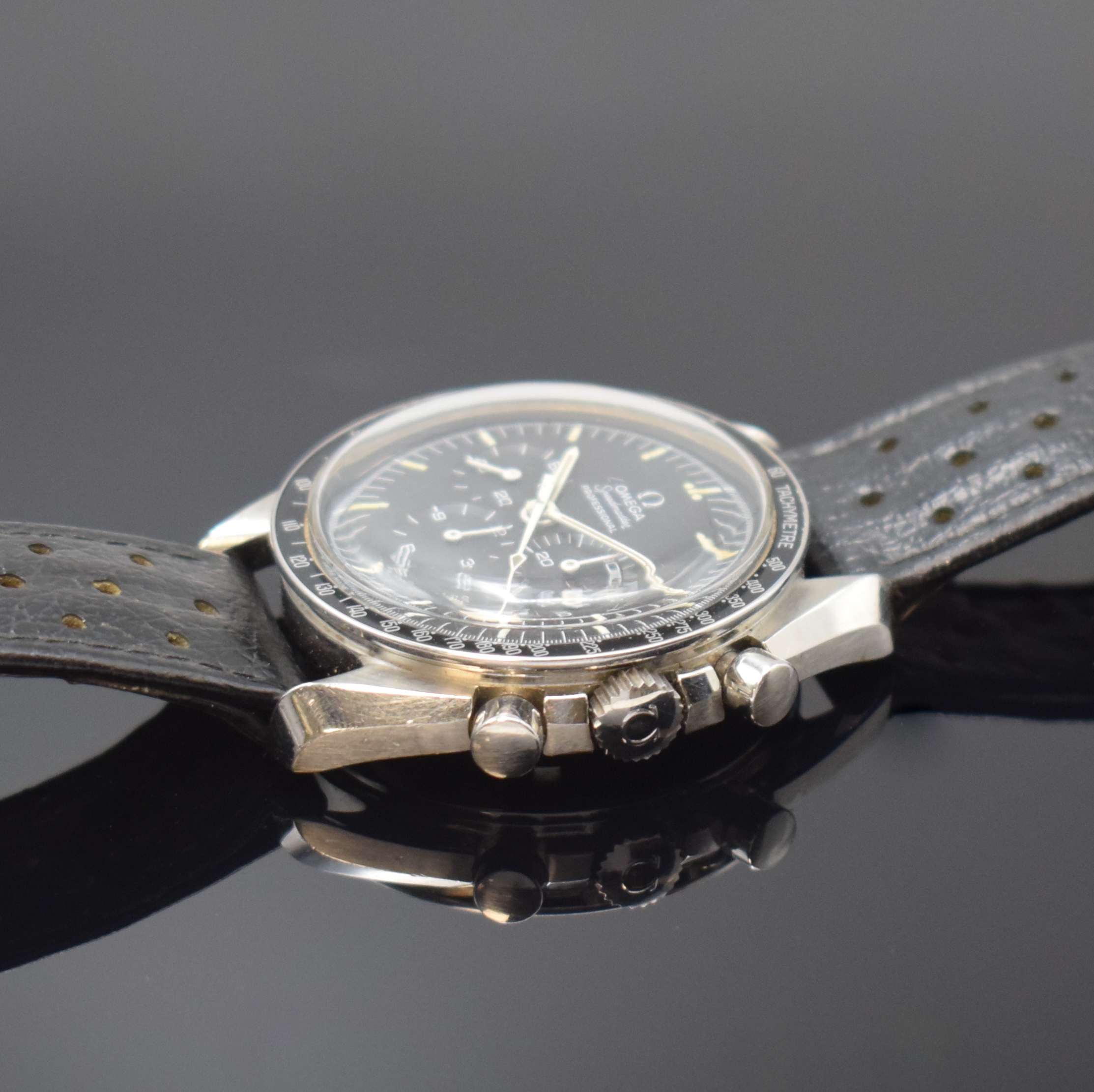 Detail c: OMEGA Speedmaster Professional Armbandchronograph Referenz 145022-71ST, Schweiz um 1971, Handaufzug, Edelstahlgeh. inkl. Lederband m. orig. ...
