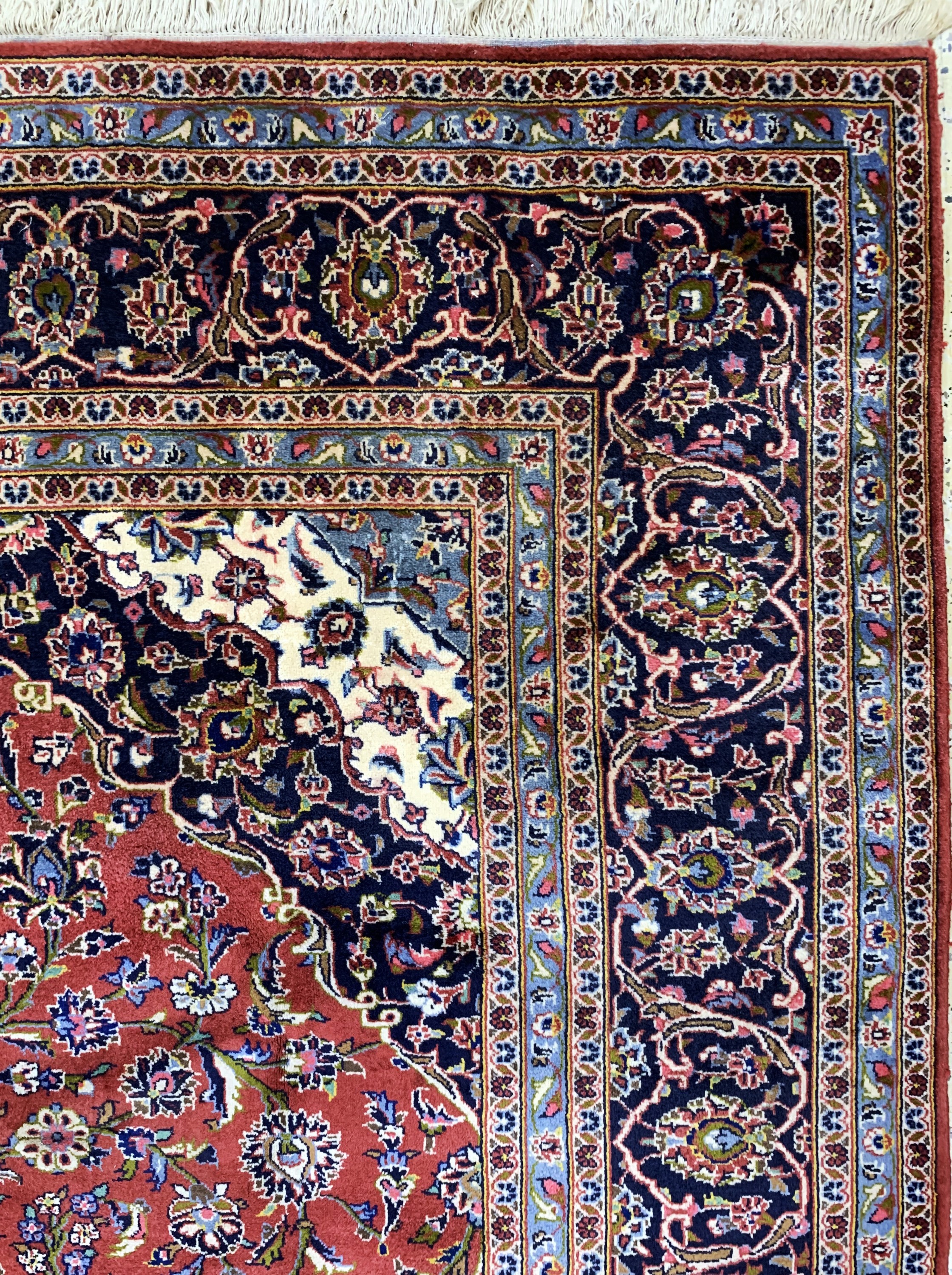 Detail e: Keschan Kork, Persien, Ende 20.Jhd, Korkwolle auf Baumwolle, ca. 352 x 250 cm, EHZ: 1-2