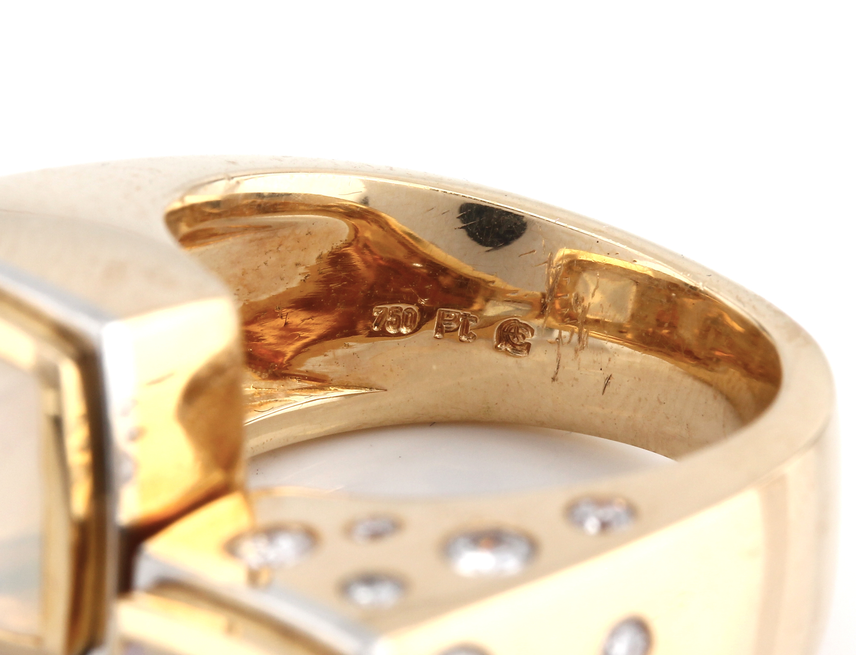 Detail c: 18 kt Gold Opal-Brillant-Ring, GG 750/000, qualitätvolle Einzelanfertigung eines renommierten Idar-Obersteiner Goldschmieds, außergewöhnliche ...