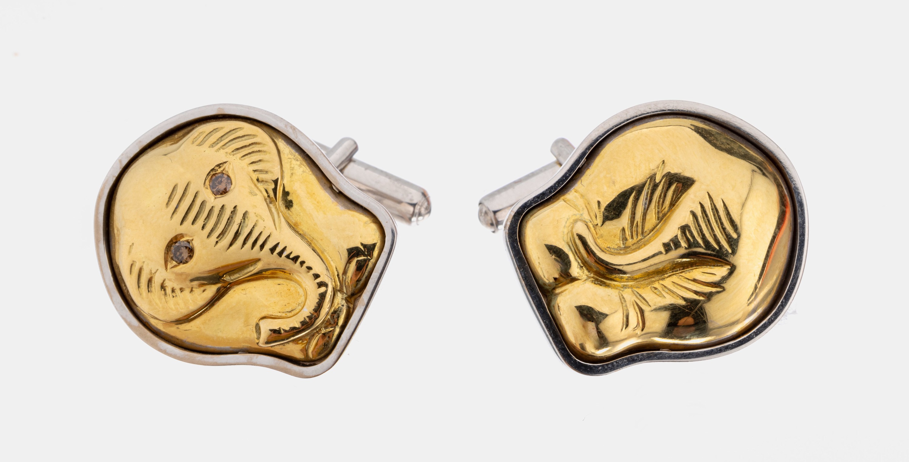 Paar 18 kt Gold Brillant-Manschettenknöpfe "Elefant", GG/WG 750/000, Einzelanfertigungeines renommierten Idar-Obersteiner Goldschmieds, 1 ...