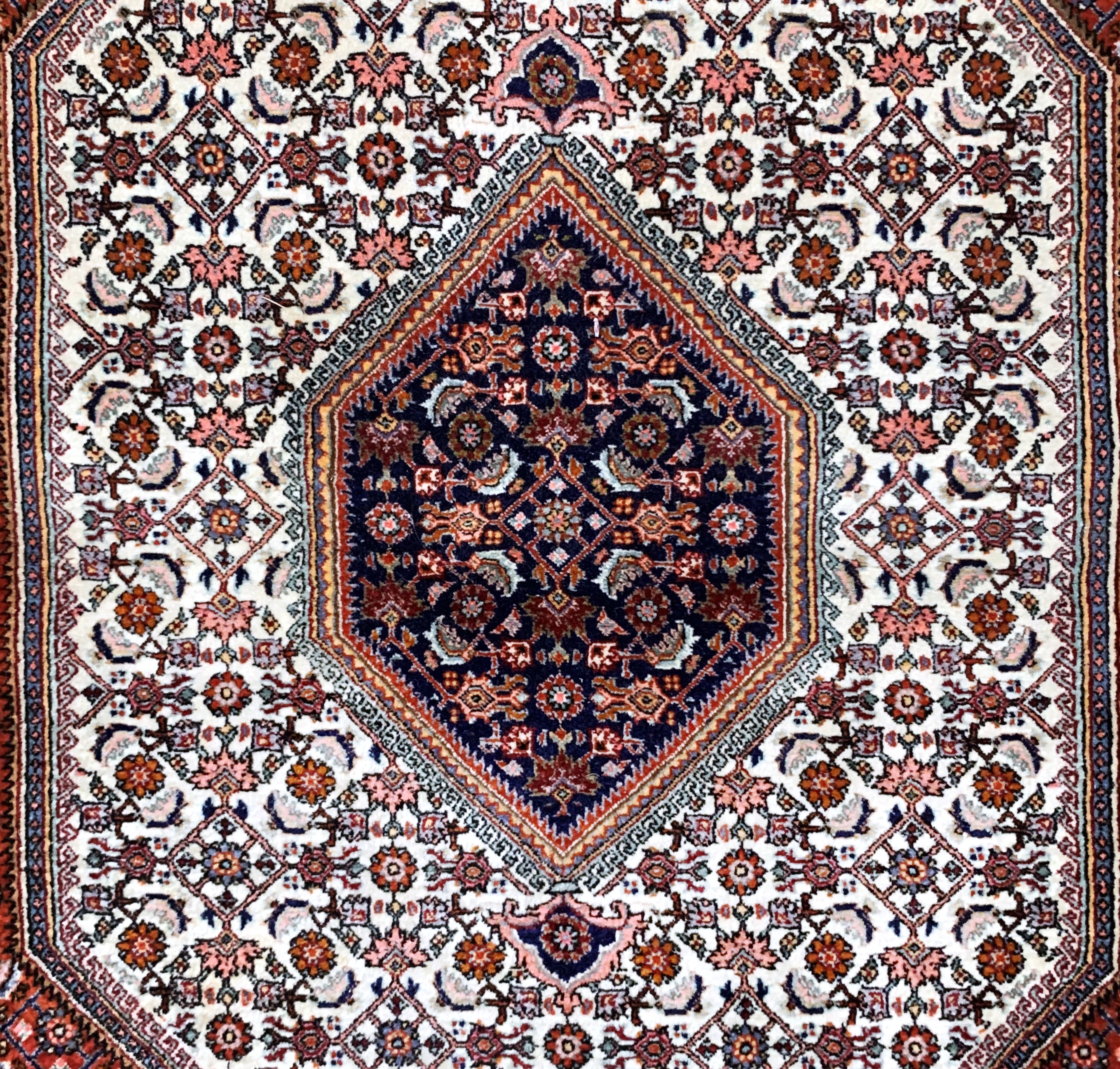 Detail b: Bidjar, Persien, Ende 20.Jhd., Wolle auf Baumwolle, ca. 168 x 115 cm, EHZ: 1-2