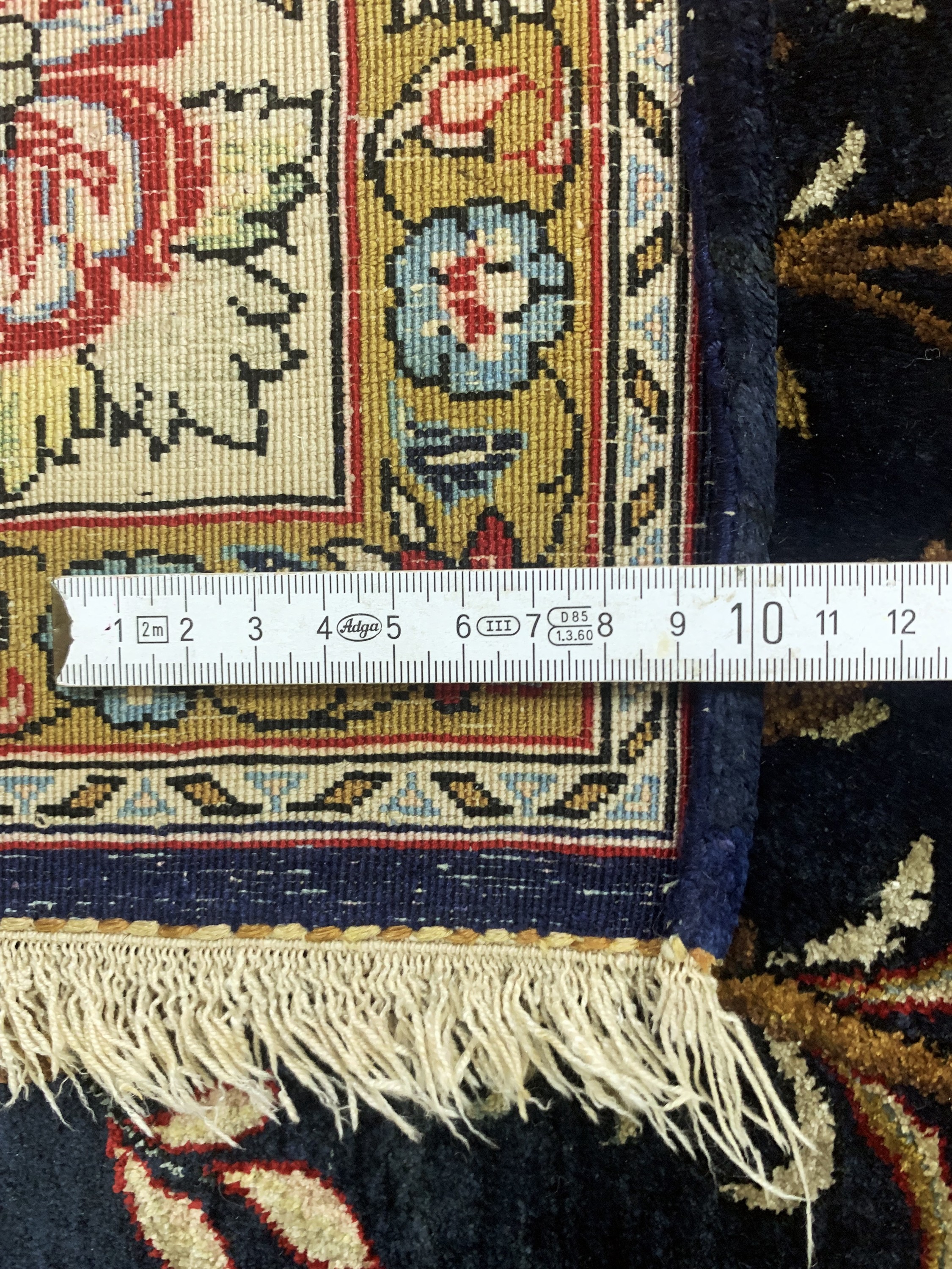 Detail f: Ghom Seide fein, Persien, Mitte 20.Jhd, reine Naturseide, ca. 205 x 141 cm, Reinigungsbedürftig, EHZ: 2