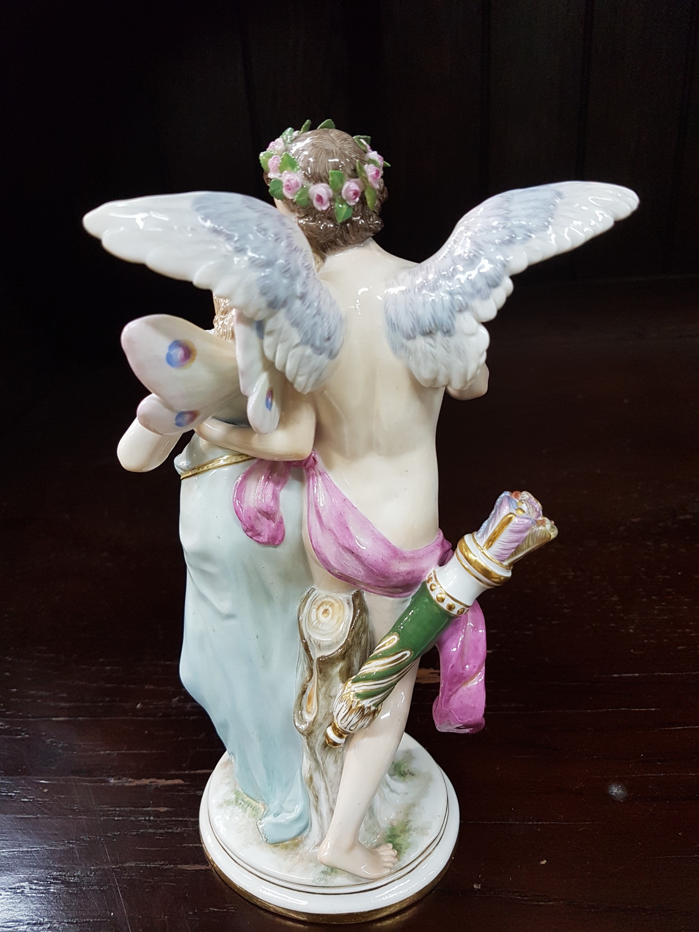 Detail c: Porzellangruppe "Ideale Liebe", Meissen, um 1900, Entw. Gustav Deloy 1895-96, Interpretation des mythologisches Liebespaares Liebesgott ...