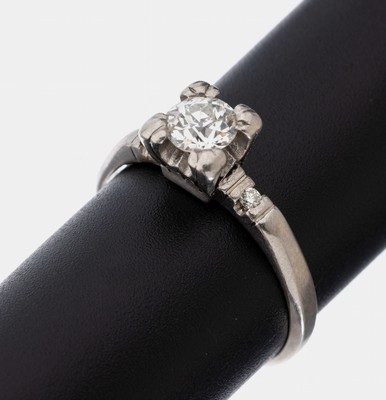 Image 26876871 - Platin Diamant-Ring, Pt gepr., mittig erhaben gefasster Altschliffdiamant ca. 0.68 ct ...