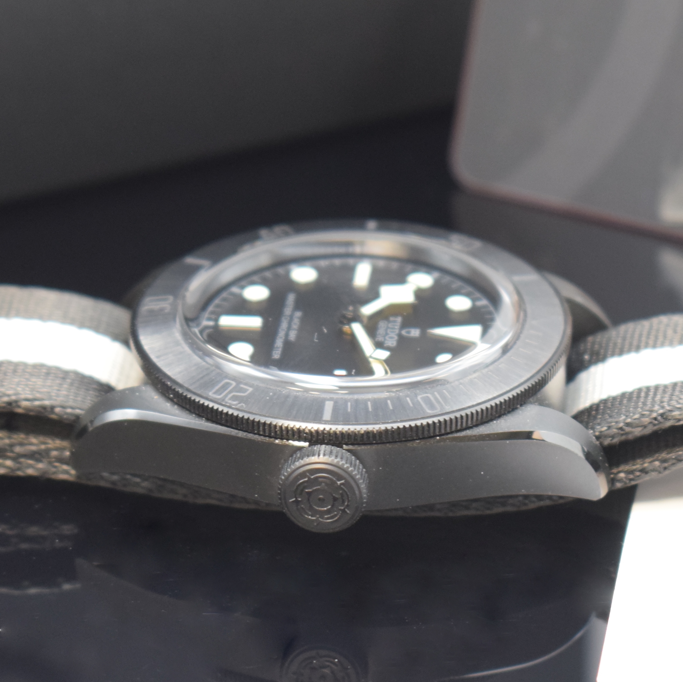 Detail b: TUDOR Black Bay Master Chronometer im Keramikgehäuse Referenz 79210CNU, Schweiz lt. orig. Papier verk. 2021, Automatik, schwarzes, beids. vergl. ...