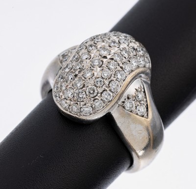 Image 26877148 - 18 kt Gold Diamant-Ring, WG 750/000, qualitätvolle Verarbeitung, 55 Brillanten und ...