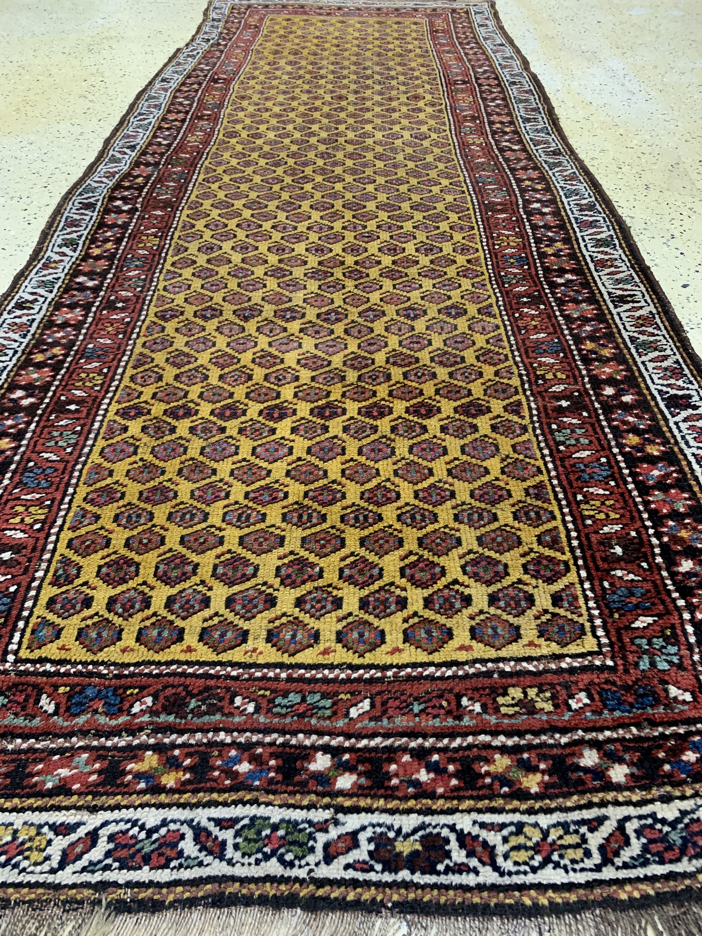 Detail d: Antiker Kordi Dorfteppich, Persien, 19.Jhd,Wolle auf Wolle, ca. 300 x 110 cm, EHZ: 4