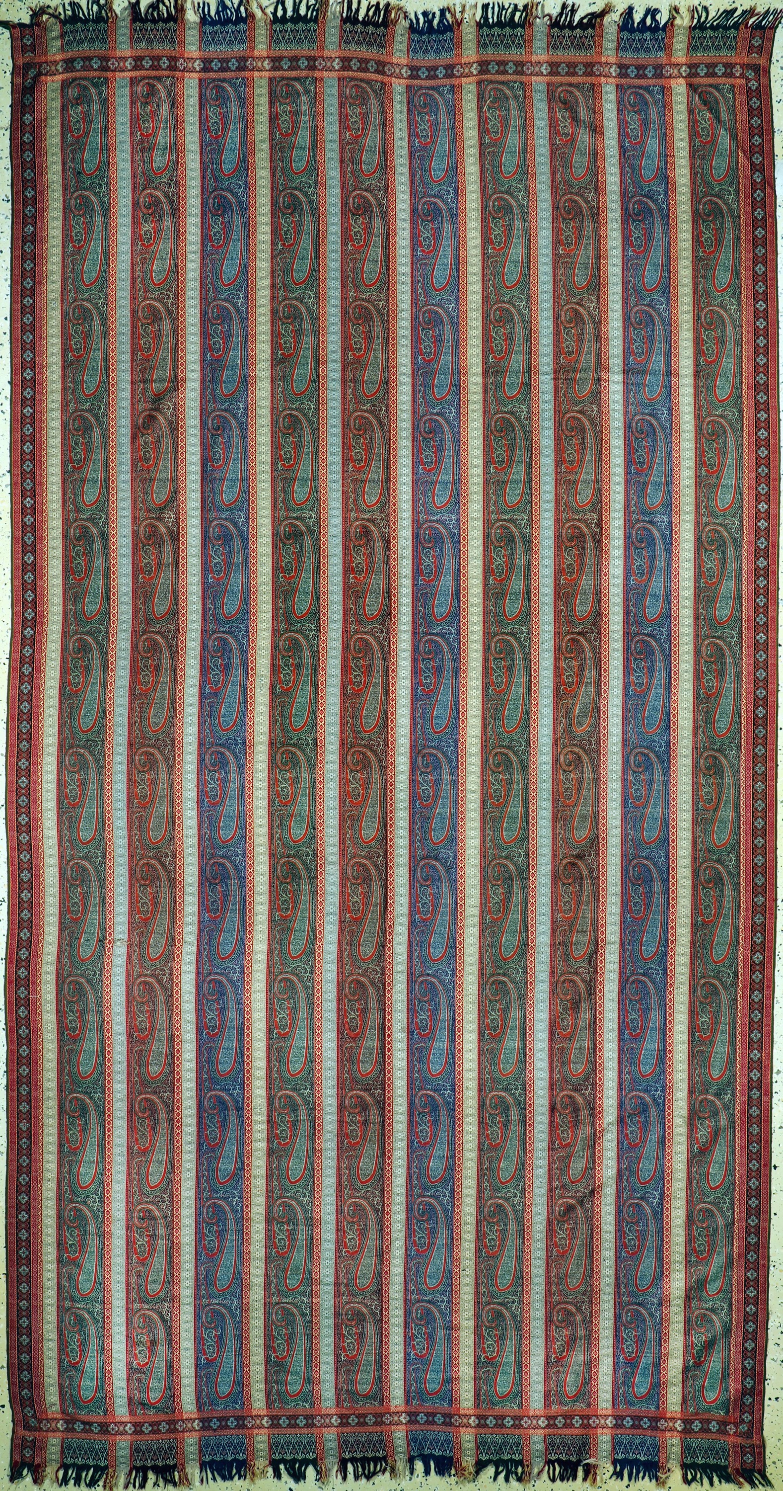 Kaschmir Schal, Frankreich, Anfang 20.Jhd, Wollstickerei, ca. 330 x 170 cm, EHZ: 2(kleineRisse)
