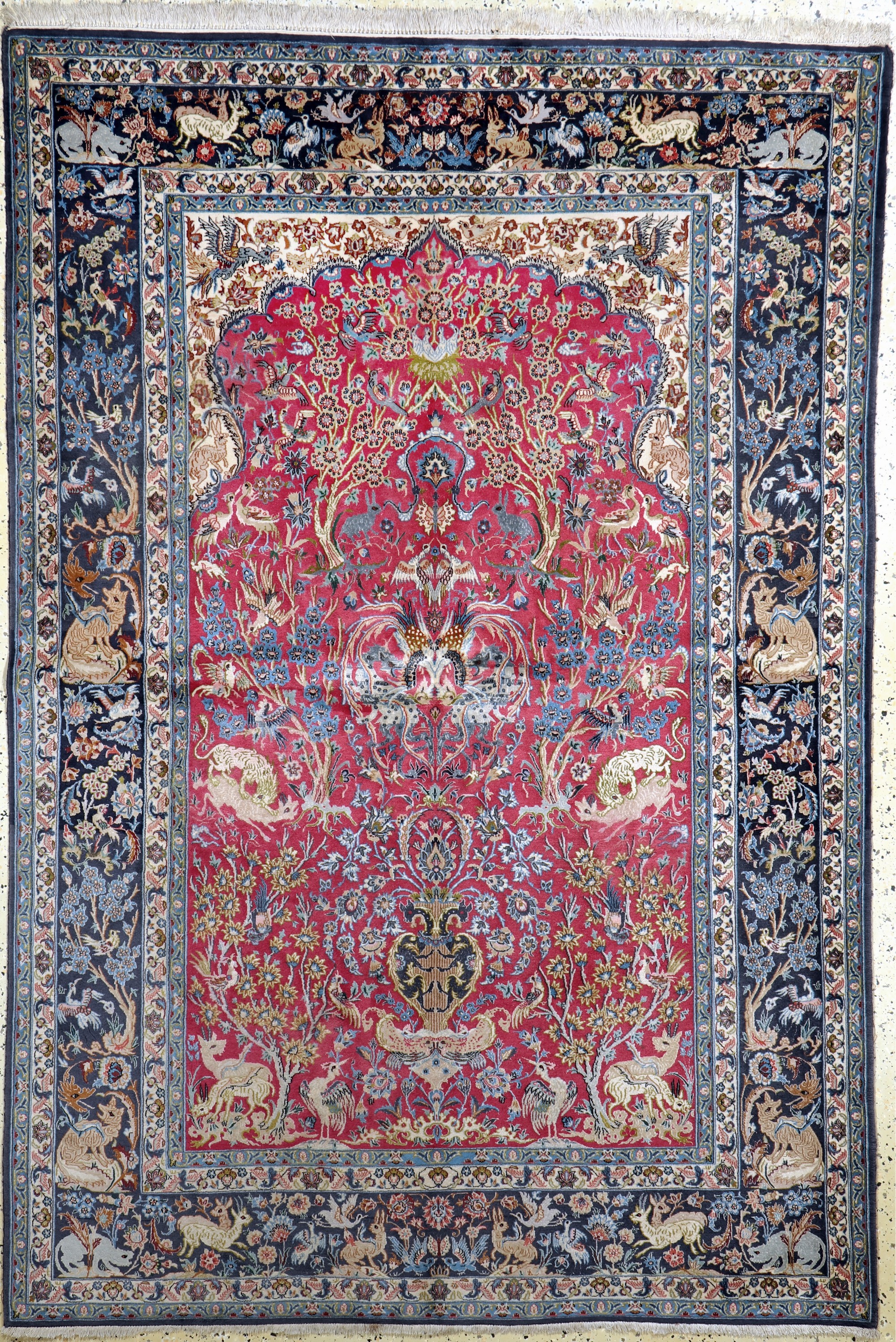 Esfahan fein, Persien, Mitte 20.Jhd, Korkwolle mit und auf Seide, ca. 232 x 159 cm,Reinigungsbedürftig, EHZ: 2