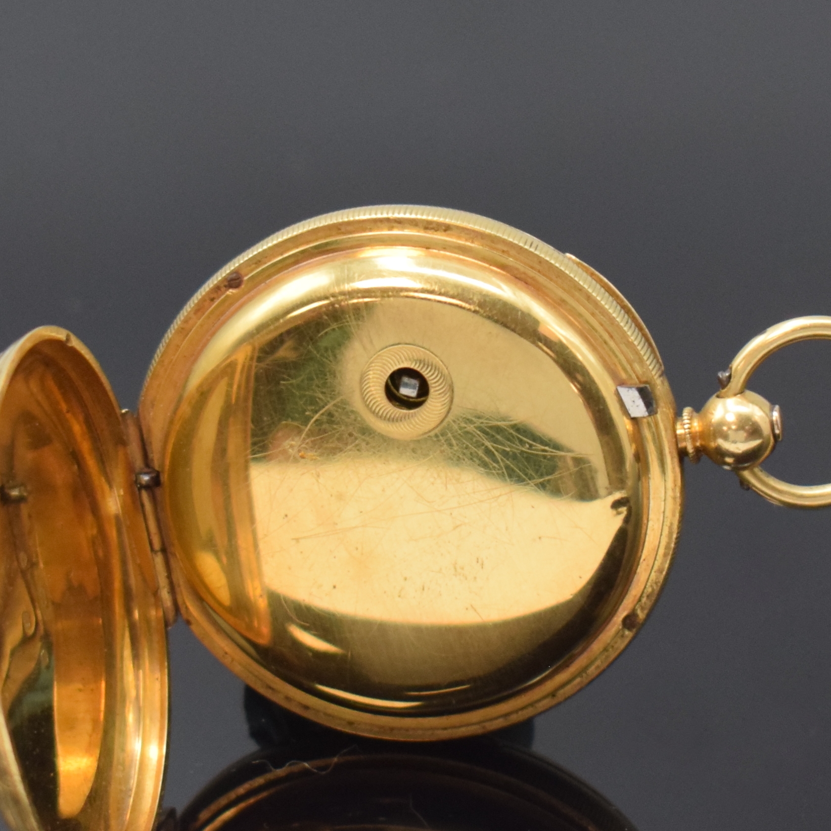 Detail c: JOSEPH PLAYER offene Taschenuhr in GG 750/000, England lt. Hallmark 1869, Schlüsselaufzug, Rückdeckel floral grav., gold. Zifferbl. m. floraler ...
