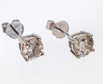 Image 26878595 - Paar 14 kt Gold Brillant-Ohrstecker, WG 585/000, 2 Brillanten zus. ca. 1.12 ct ...