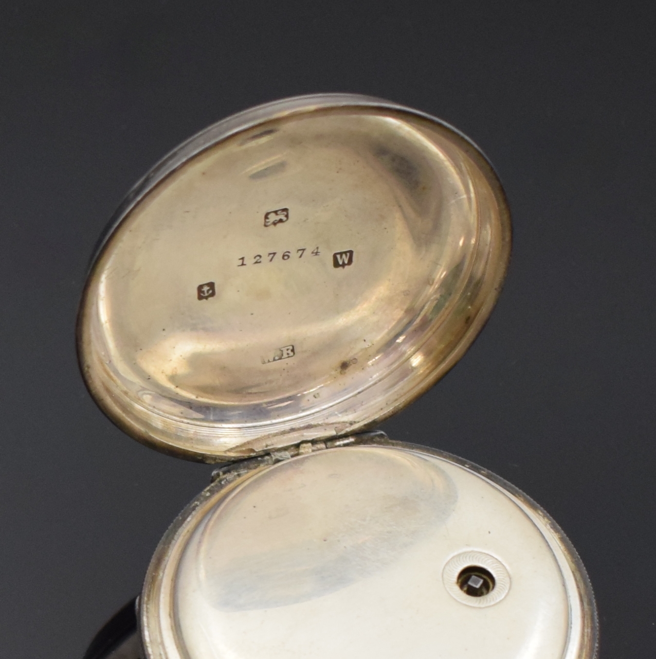 Detail d: Konvolut: 3 schwere, offene Taschenuhren in Sterlingsilber, um 1880, Schlüsselaufzug, 2x England, Emailzifferbl., kl. Sek. b. 6, verg. ...